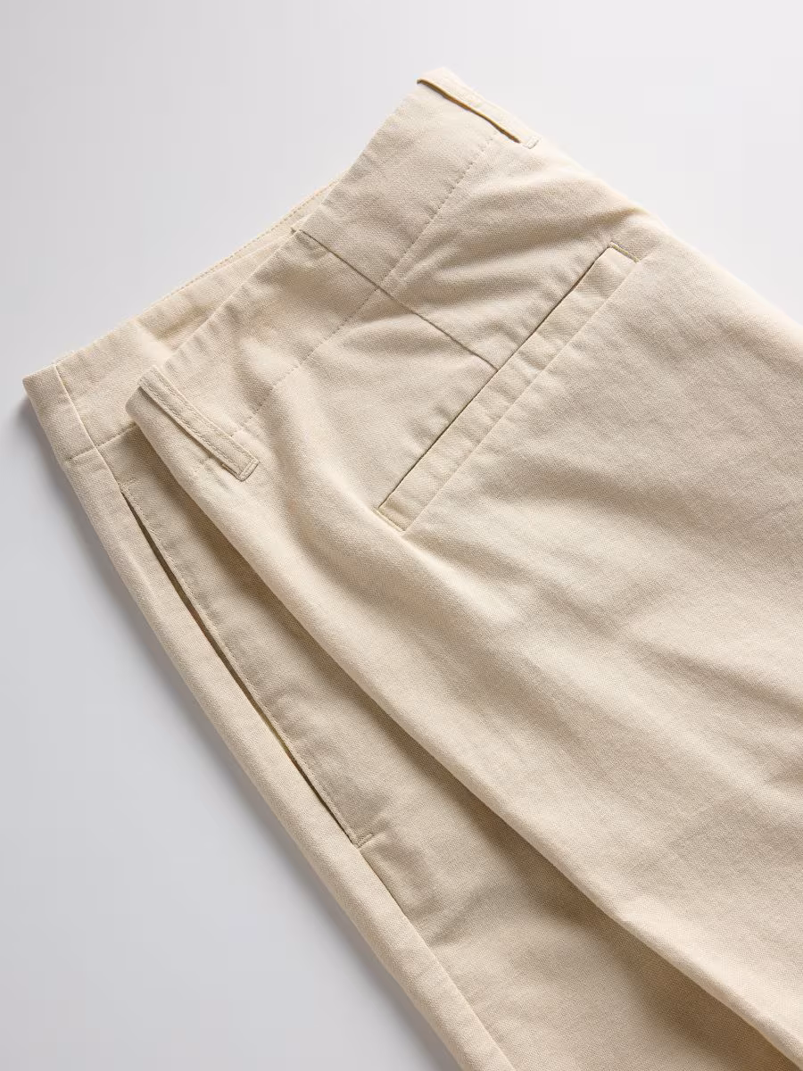 Linen Blend Comfort Shorts