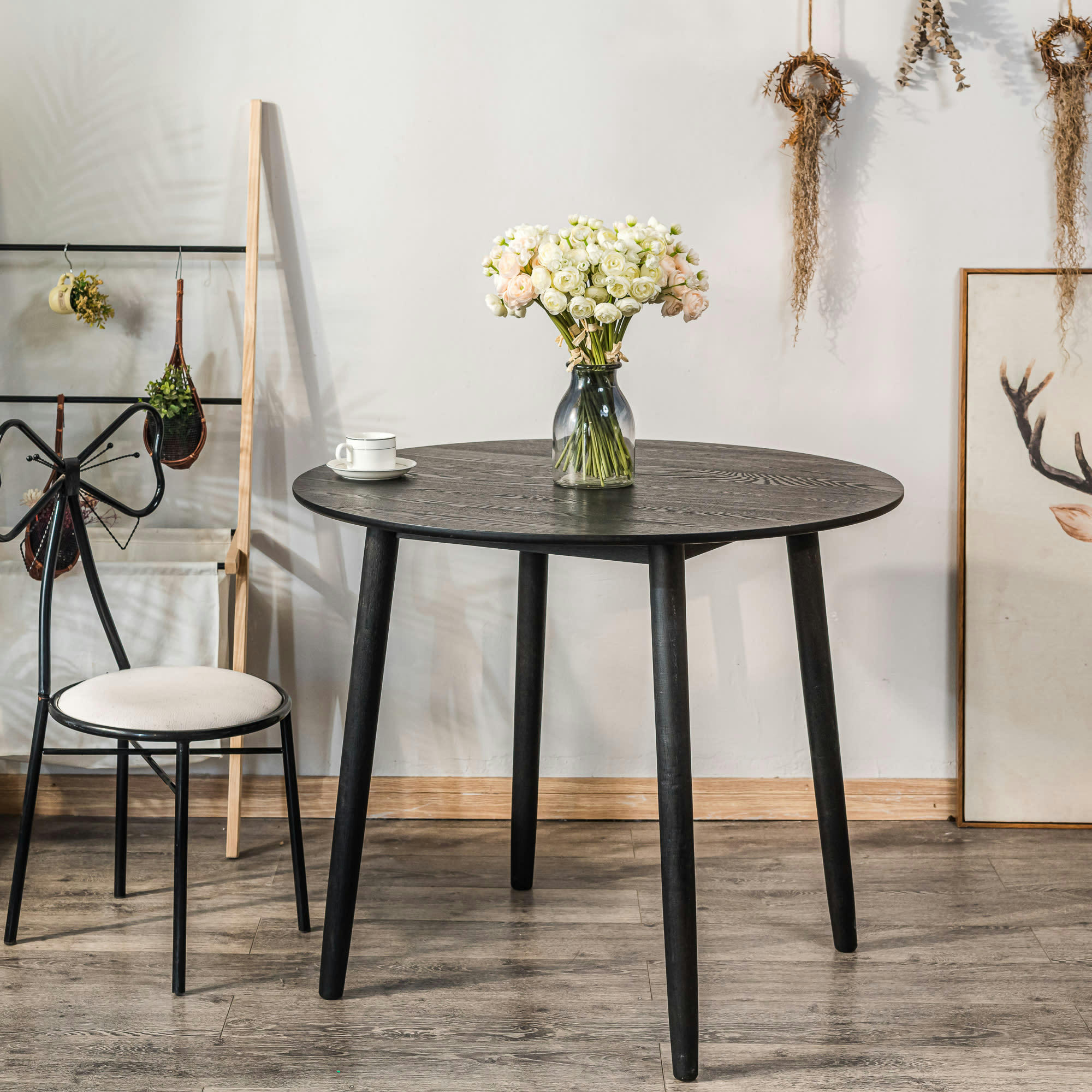 - Table a manger 4 personnes en pin massif D90