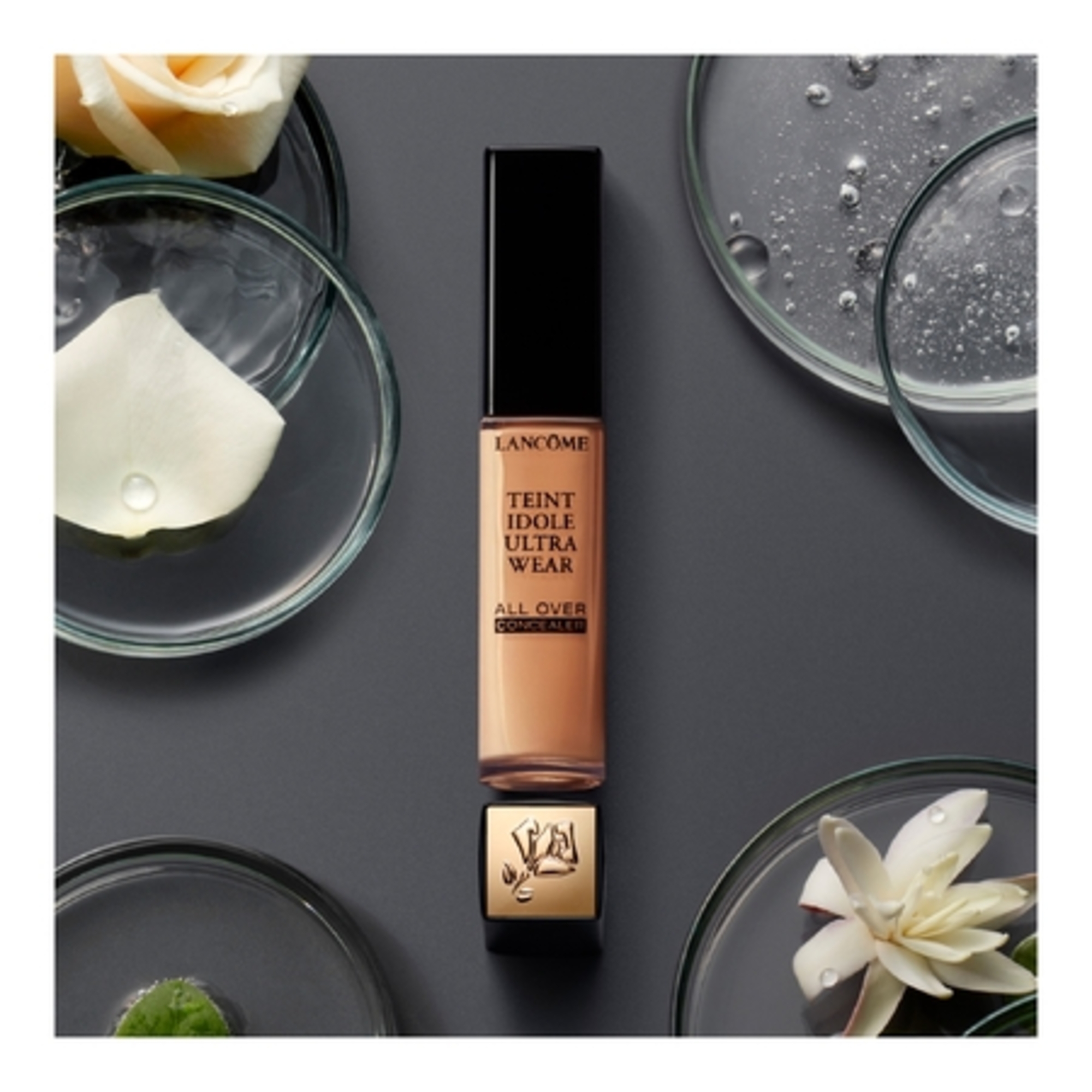 TEINT IDOLE ULTRA WEARCorrecteur et fond de teint 2 en 1 - tenue & hydratation 24h