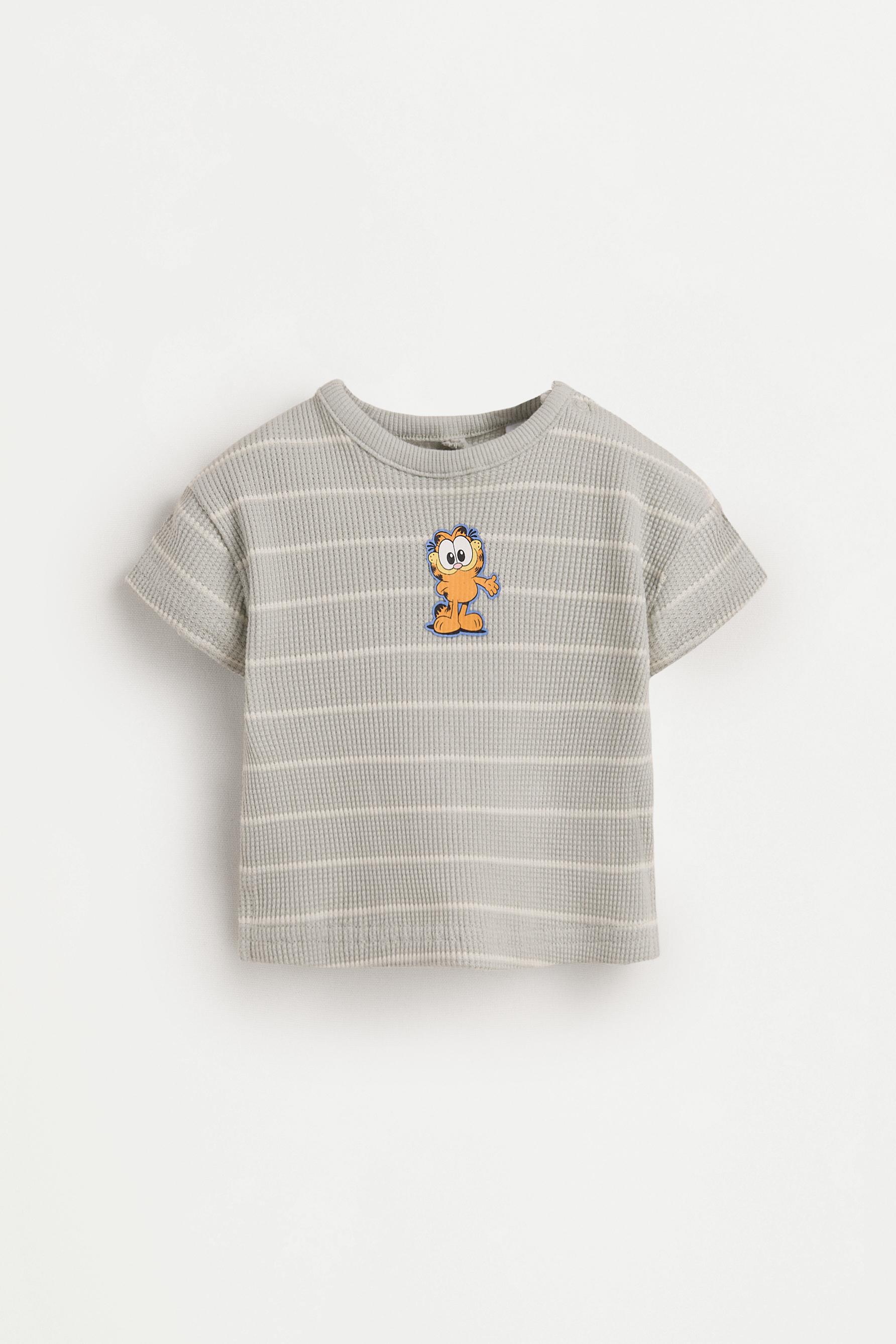Conjunto Garfield ©Nickelodeon gofrado camiseta y bermuda