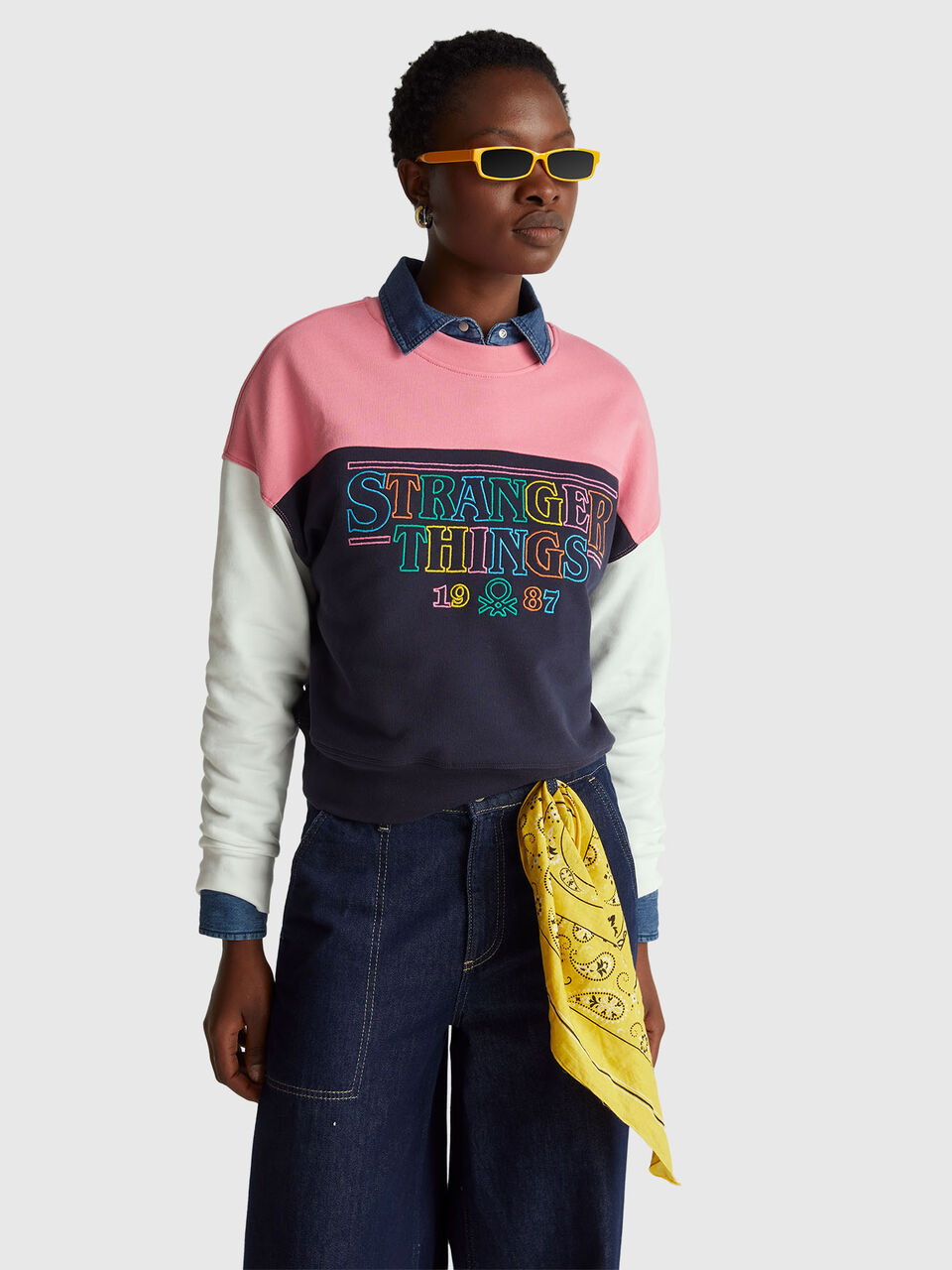 Sweatshirt with Stranger Things print