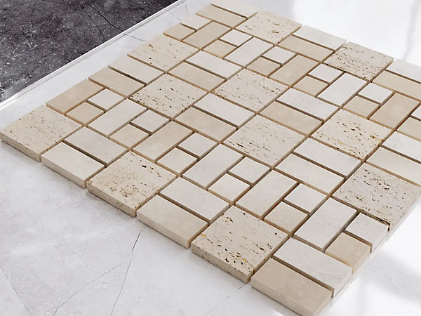 Mosaïque en pierre naturelle sur filet R11 pour salle de bain ou cuisine 29.6cm x 29.6cm - Heart of stone