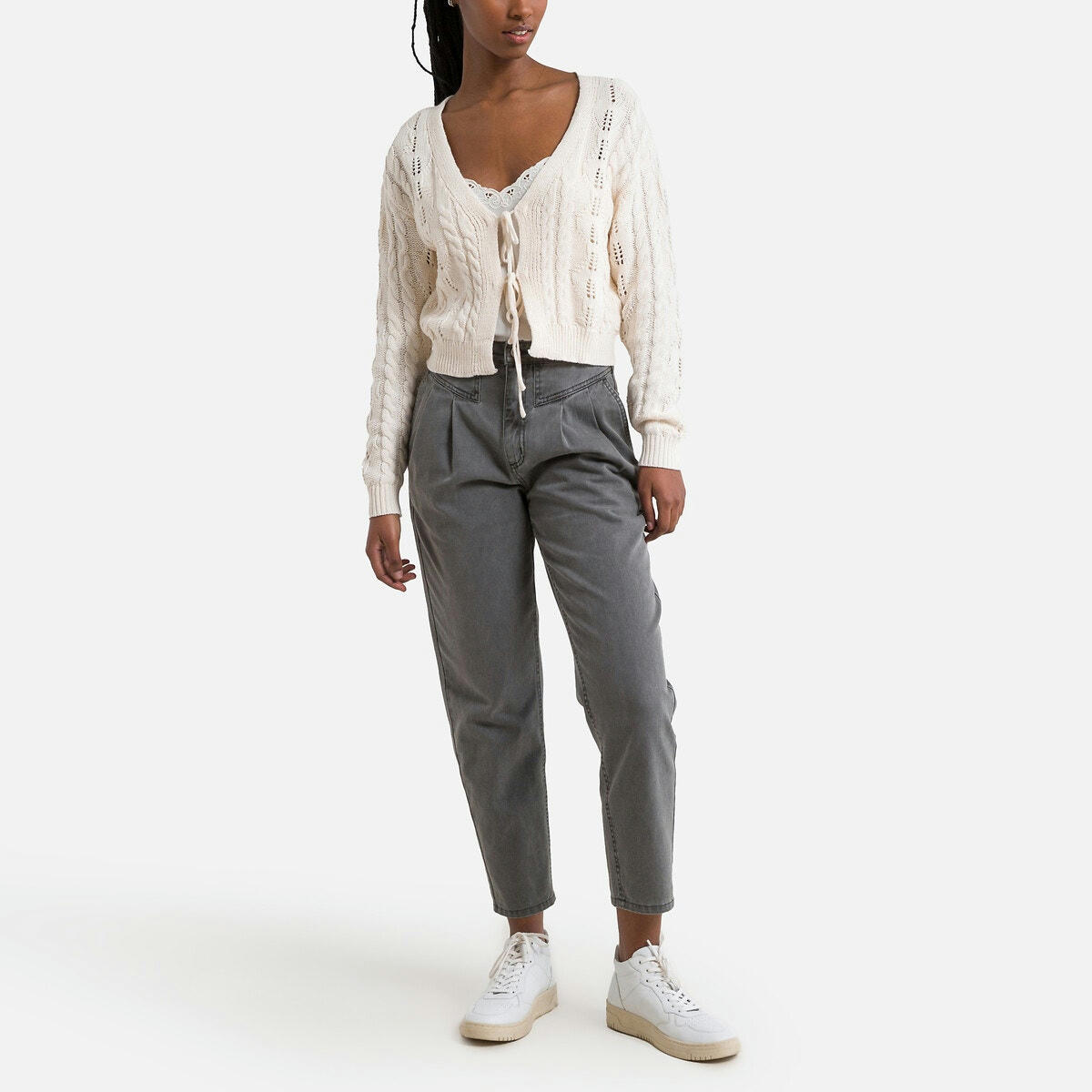 Gilet col V en maille ajourée