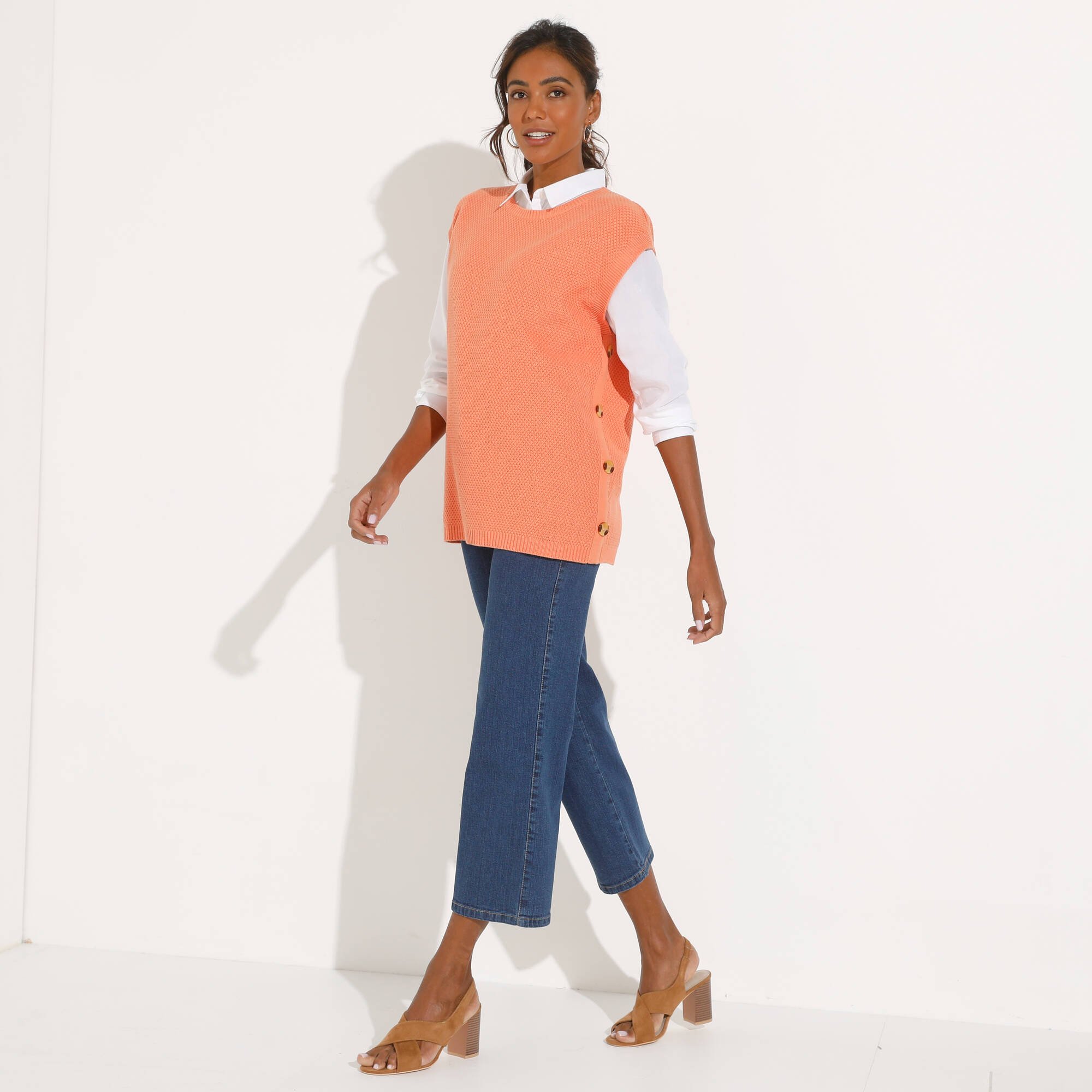 Pull-tunique sans manches à boutons effet corne, maille fantaisie