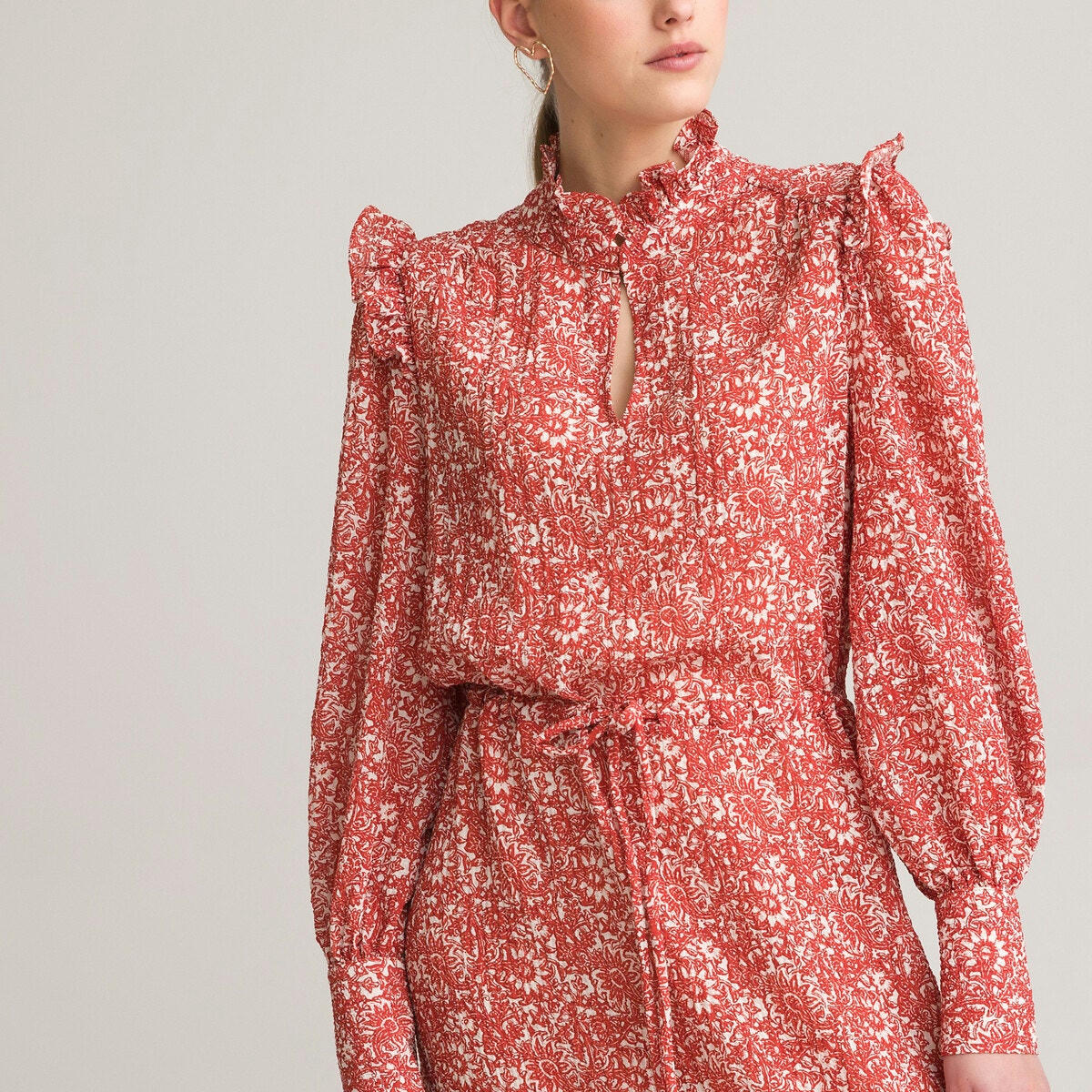 Robe longue col montant, fabriquée en Europe