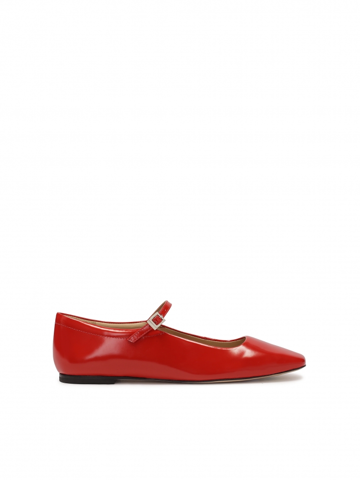 Red ballerinas with Mary Jane style strap