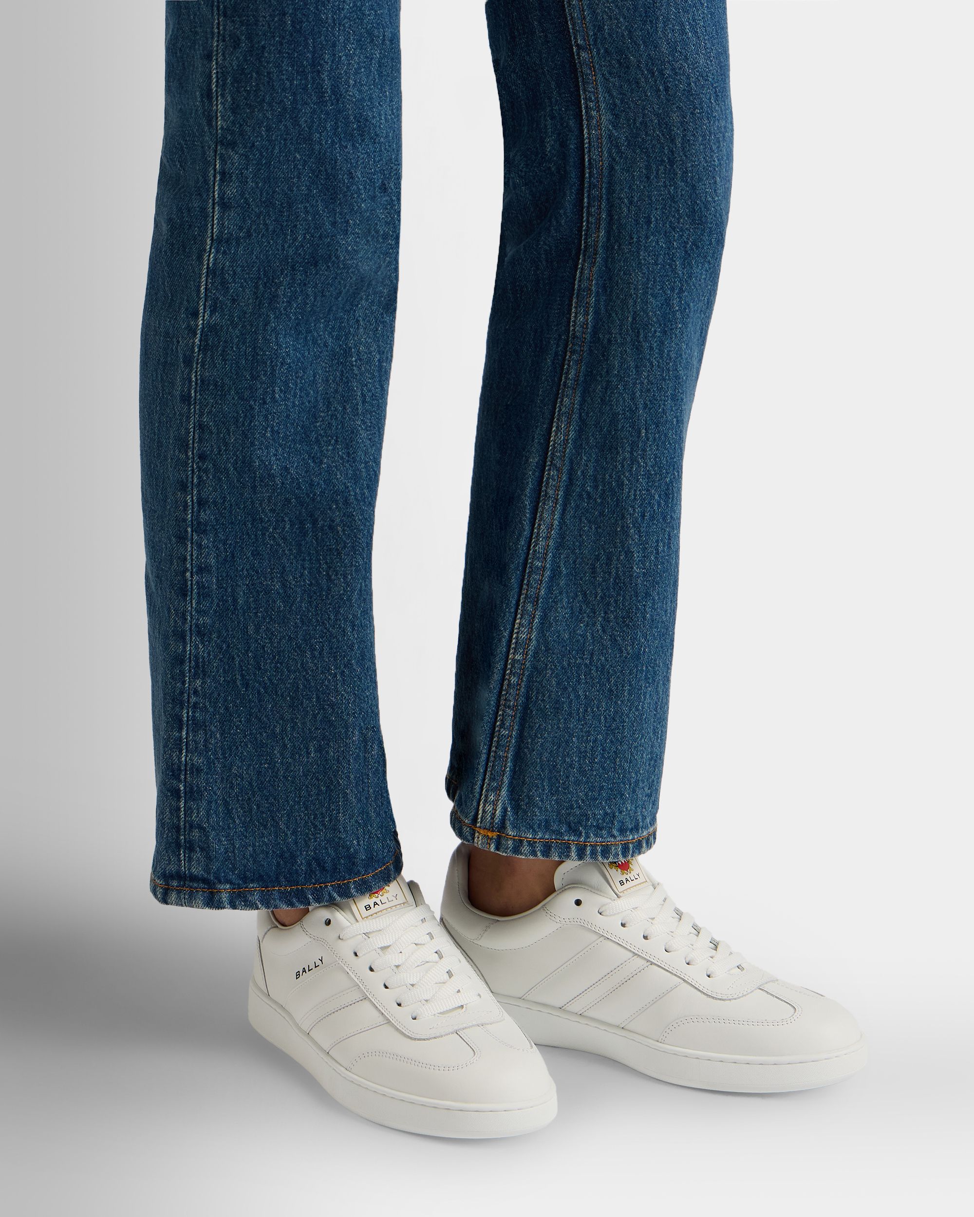 Retro Crest Sneaker Aus Leder In Weiß