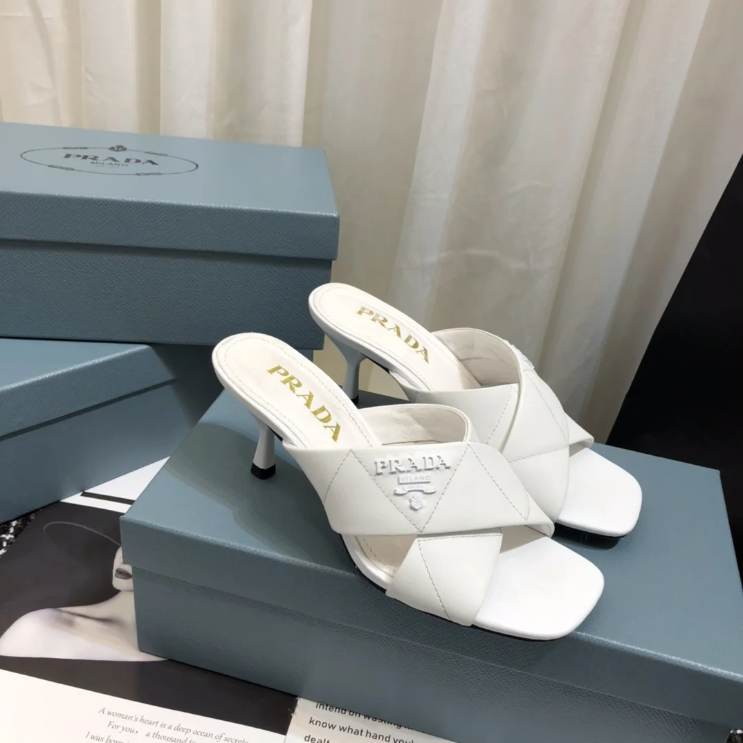 Prada  Leather Simple And Noble 6.5CM Slide Sandal