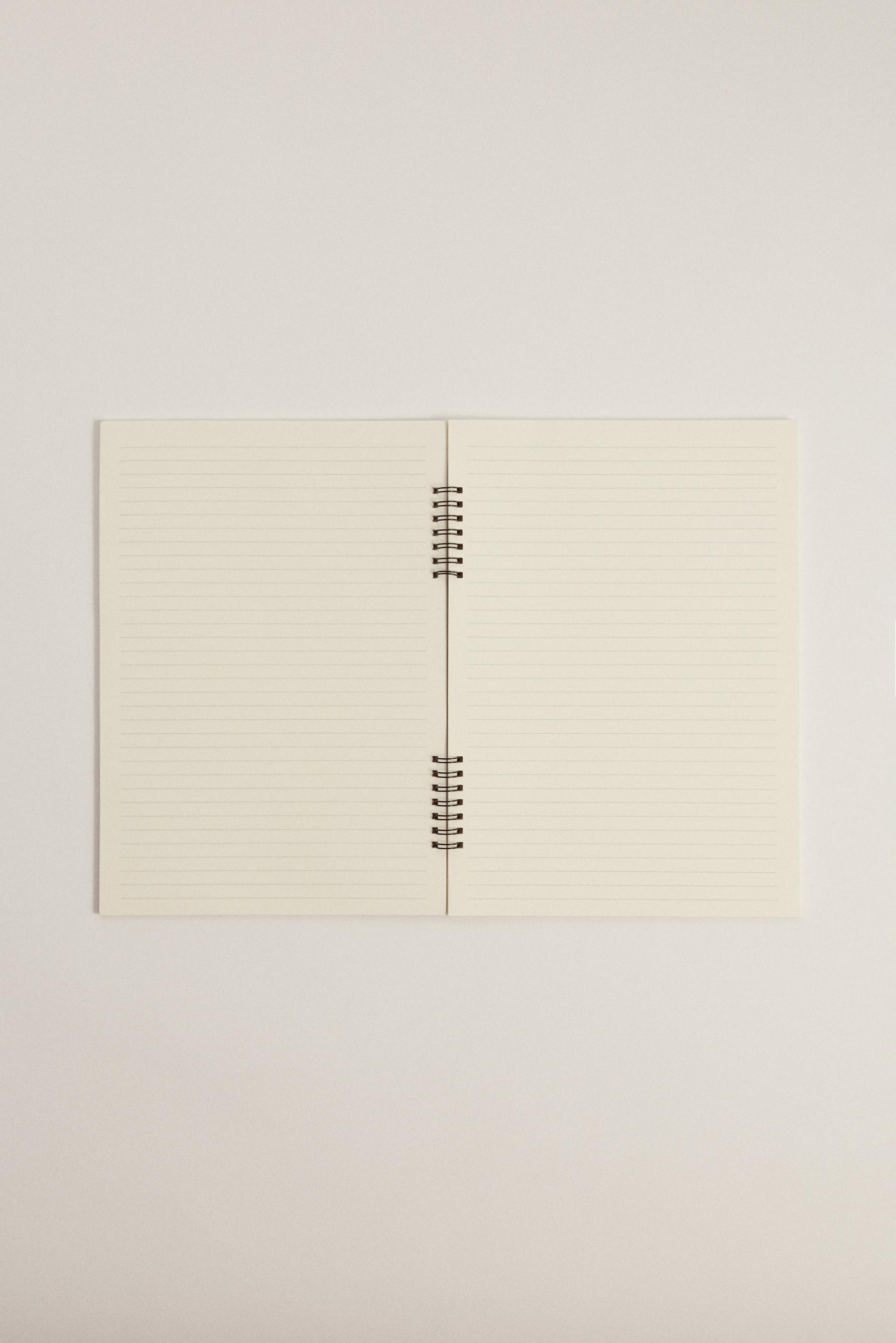Libreta A4 corazones
