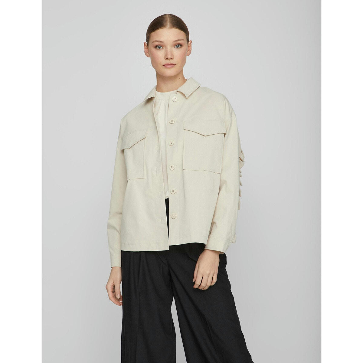 Veste courte boutonnée