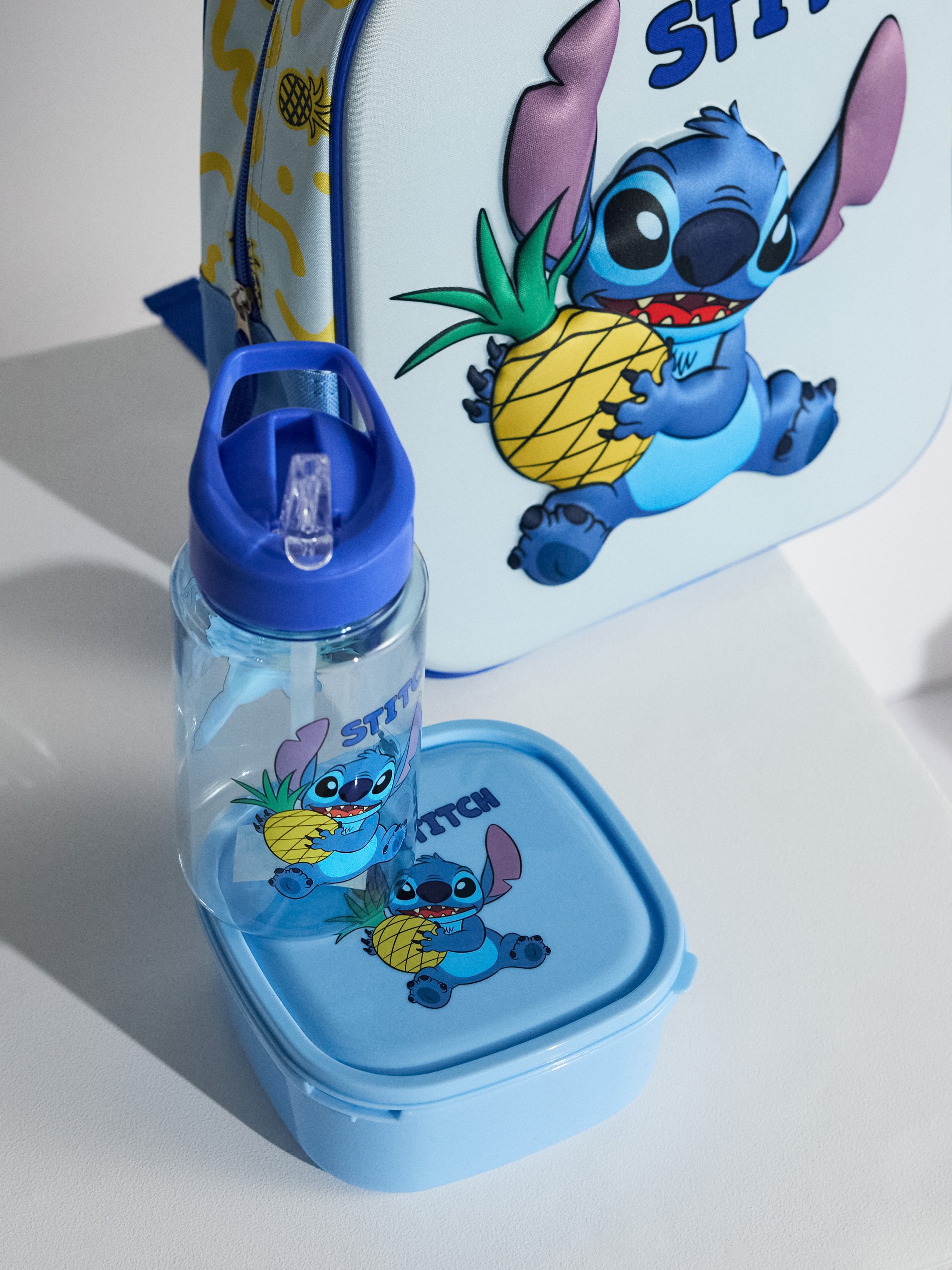 Zestaw śniadaniowy z plecakiem – bidon i lunchbox Lilo & Stitch 3 pack