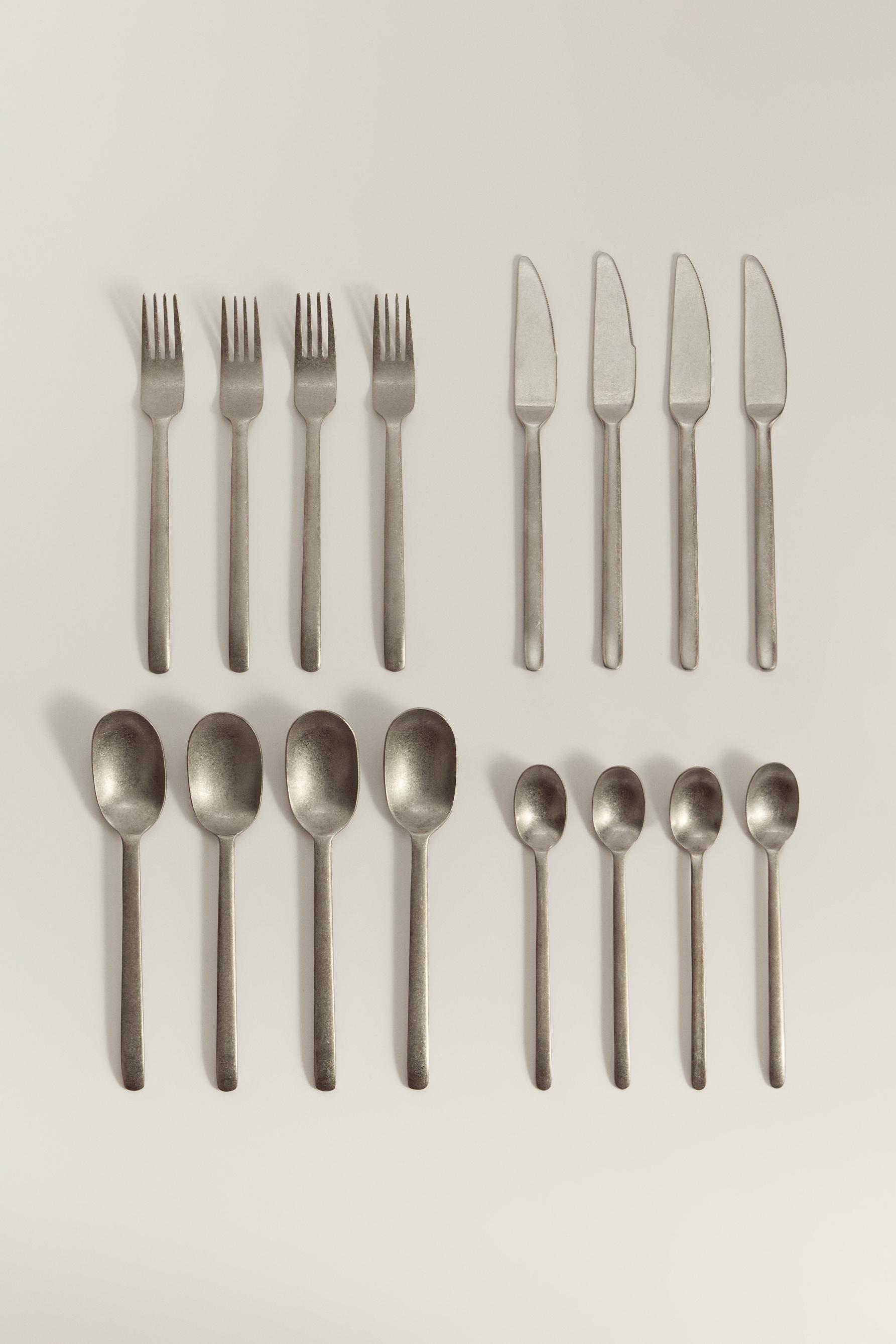 Set 16 cubiertos efecto plata envejecida