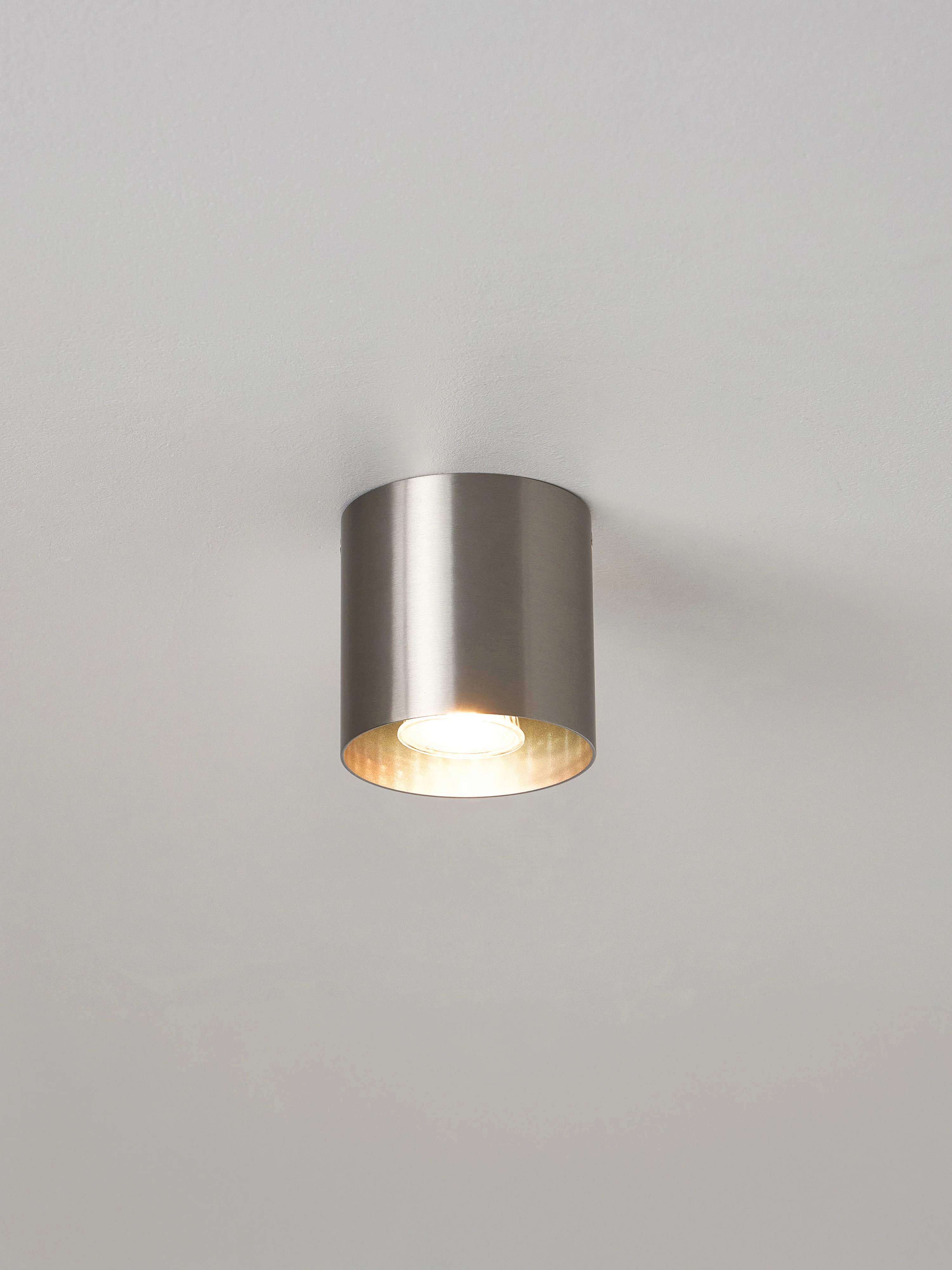 Deckenspot Roda