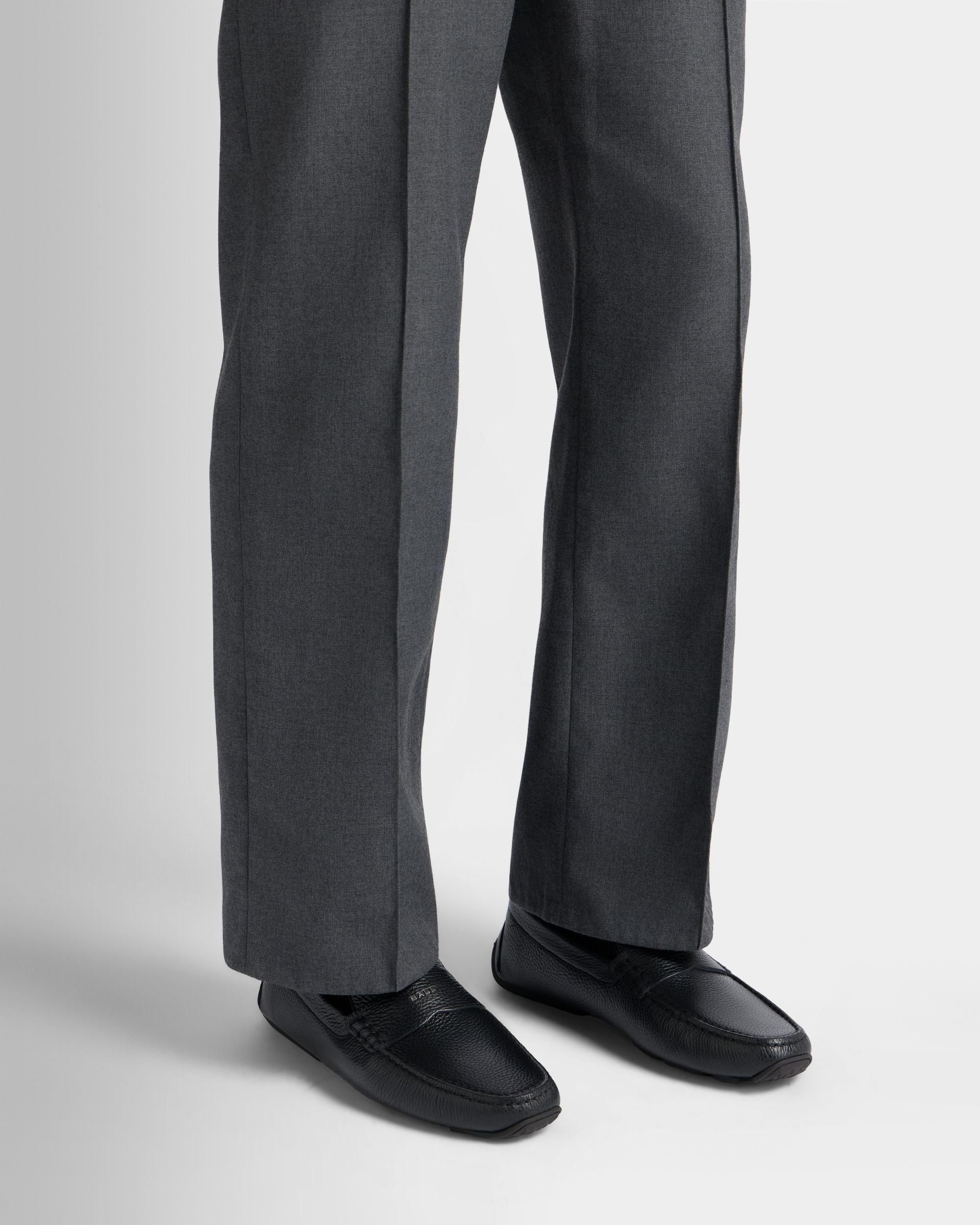 Pilot Driver-Schuhe aus genarbtem Leder in Schwarz