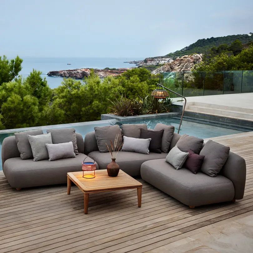 Lounge Element Capture