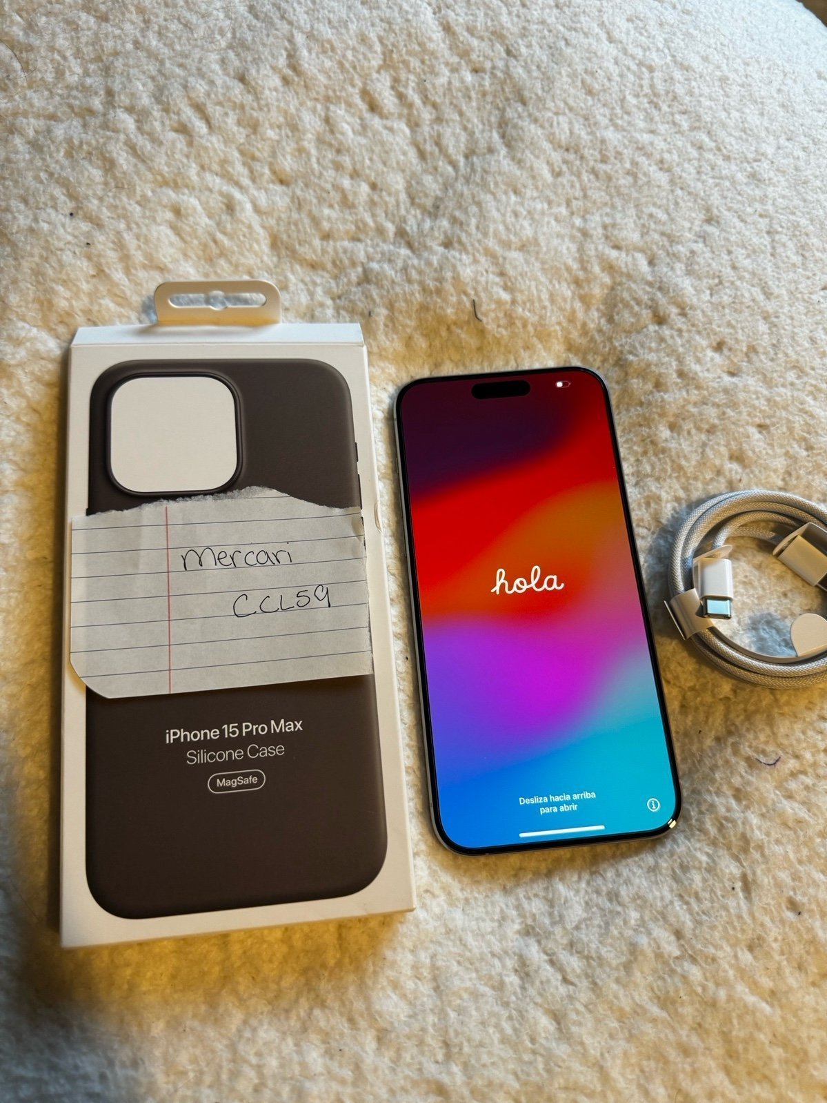 Like new Condition iPhone 15 Pro Max | White Titanium | 256GB | Includes Case