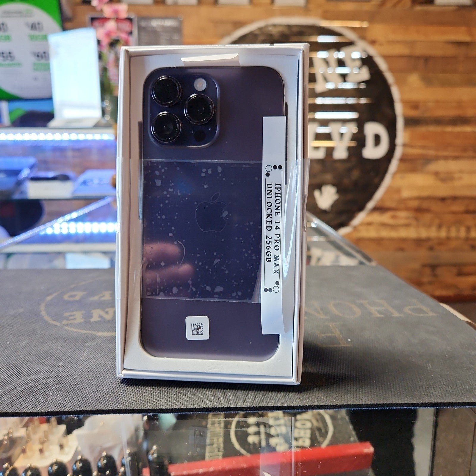 Apple iPhone 14 Pro Max 128 GB in Deep Purple for Unlocked