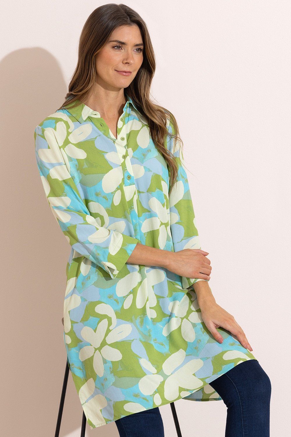 Klass. Floral Tunic Top