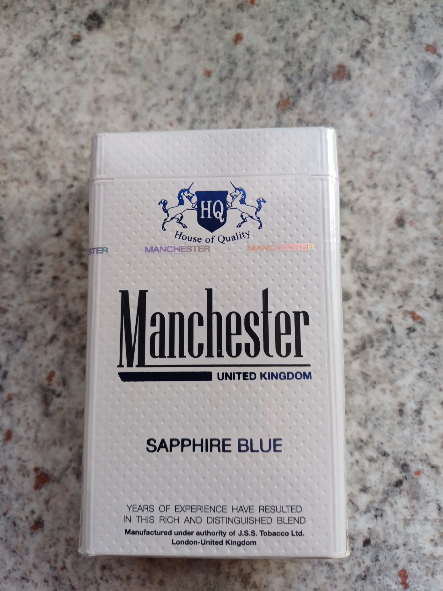 Manchester Sapphire Blue 20s Cigarettes x 10 Packs /1 Carton