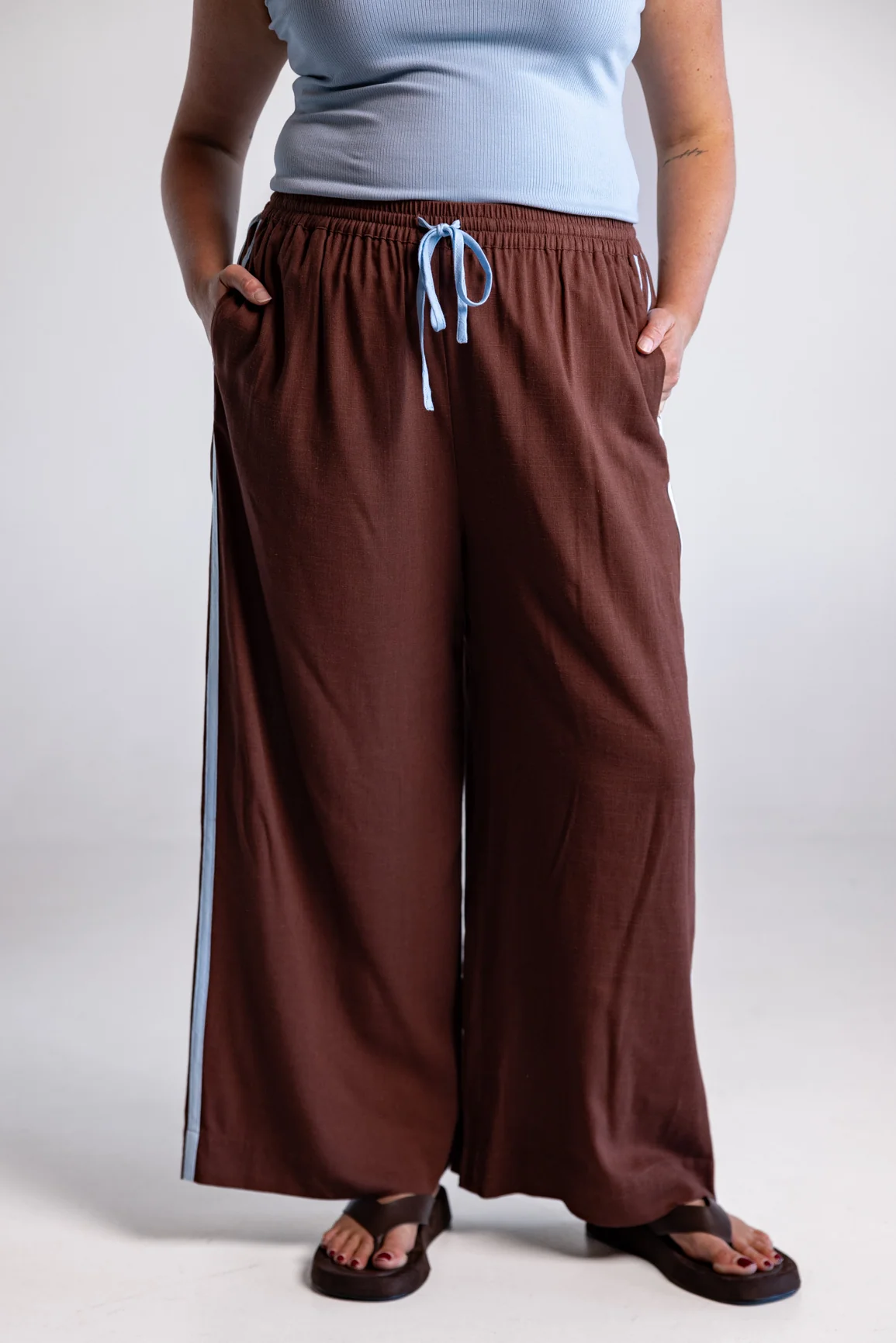 Side Stripe Linen Blend Pants in Dark Chocolate & Baby Blue