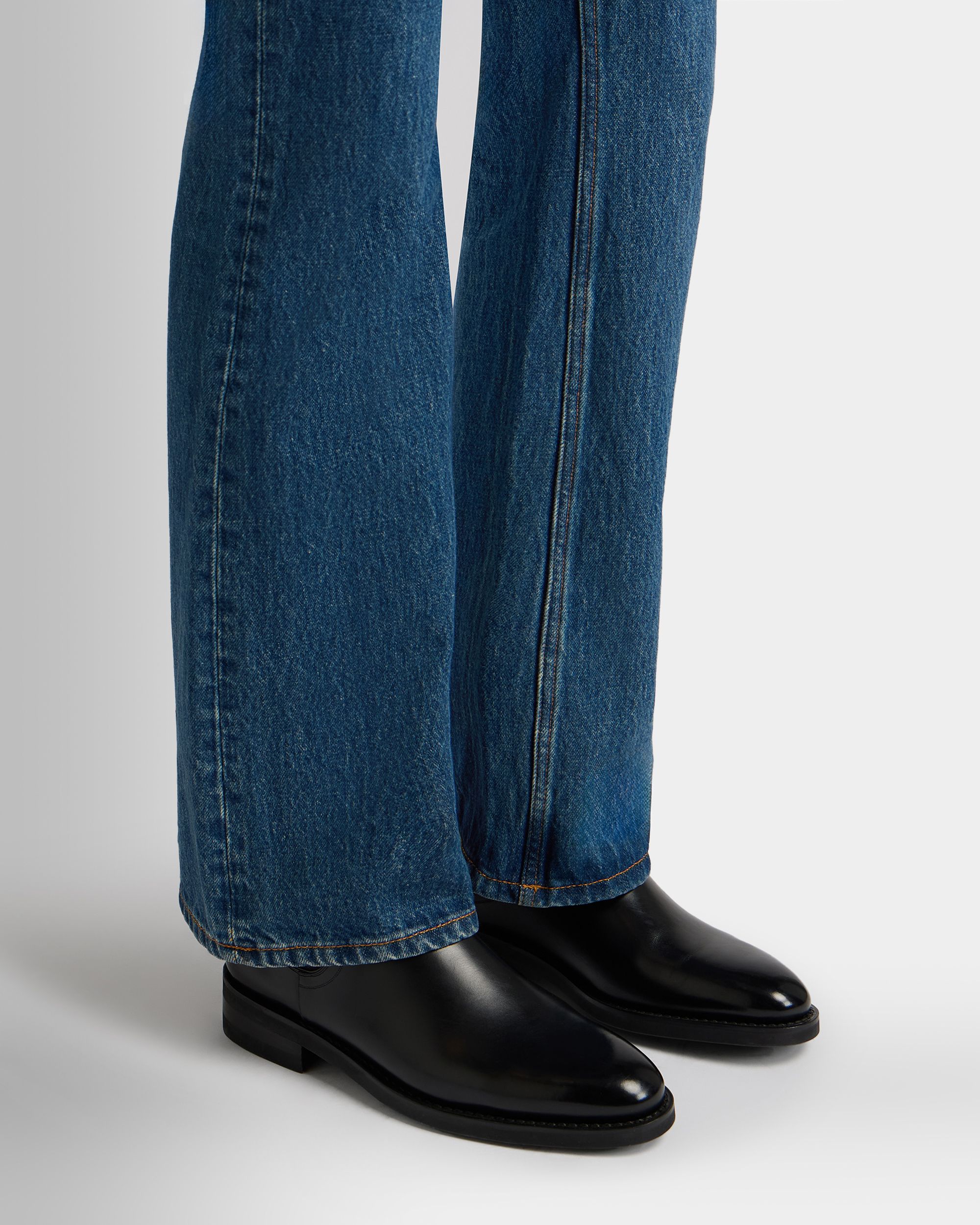 Stiefelette Scribe Un Aus Leder In Schwarz
