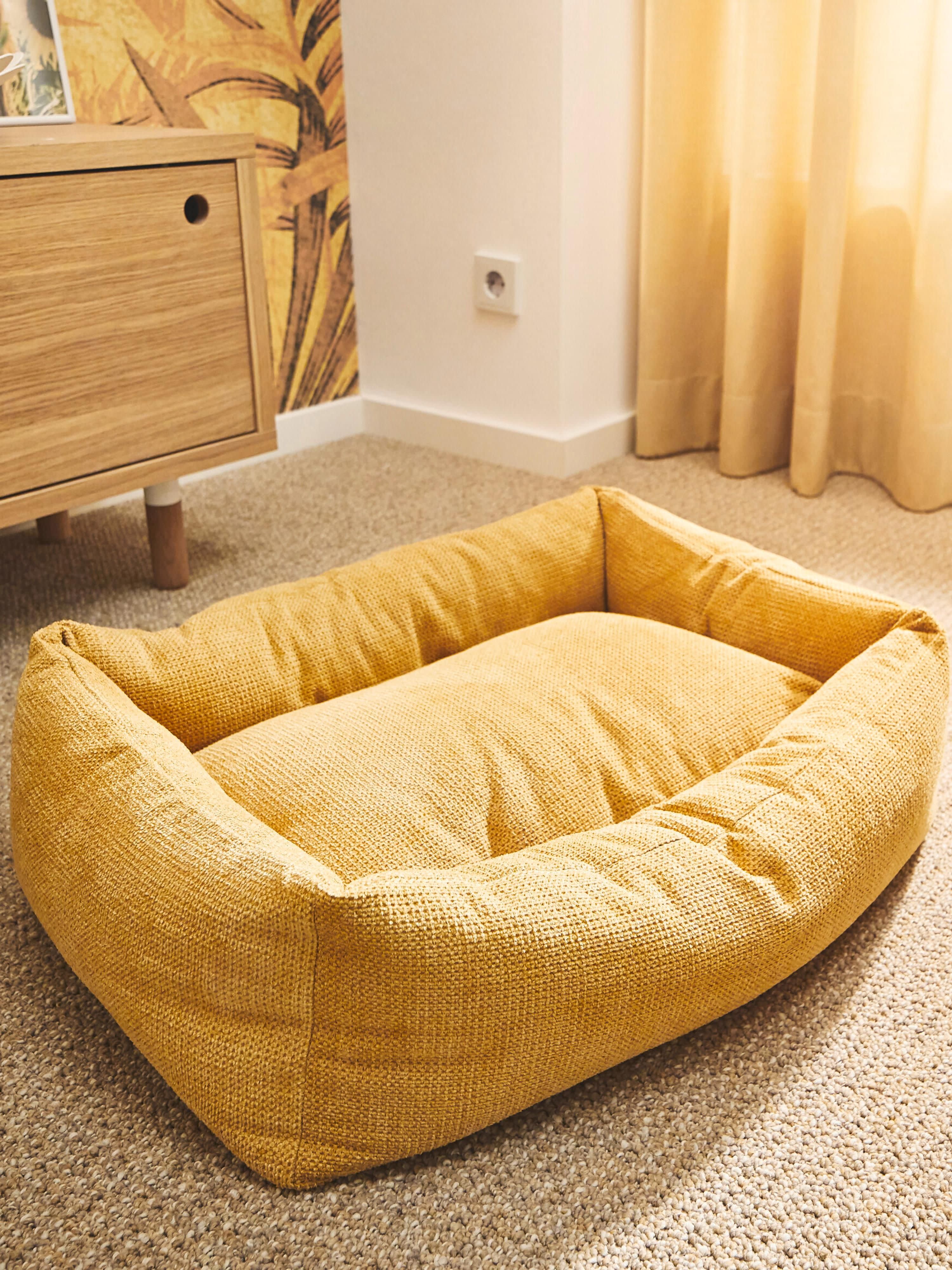 Hundebett Tudor, in verschiedenen Größen