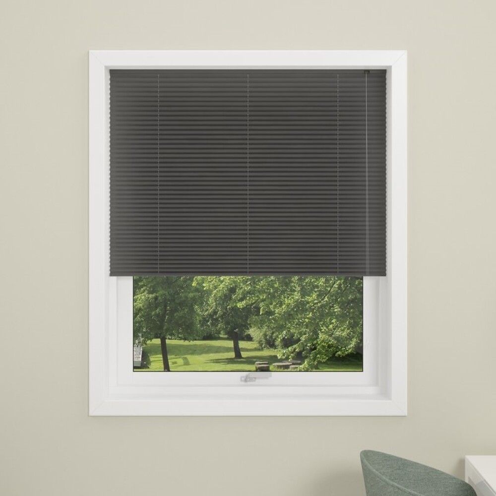 PLISSÉ DEBEL LONDON MED SNORTREKK 90X210CM GRÅ