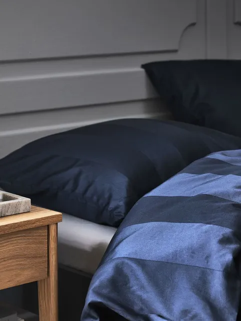 Sengetøj BARBO satin 140x220 mørkeblå