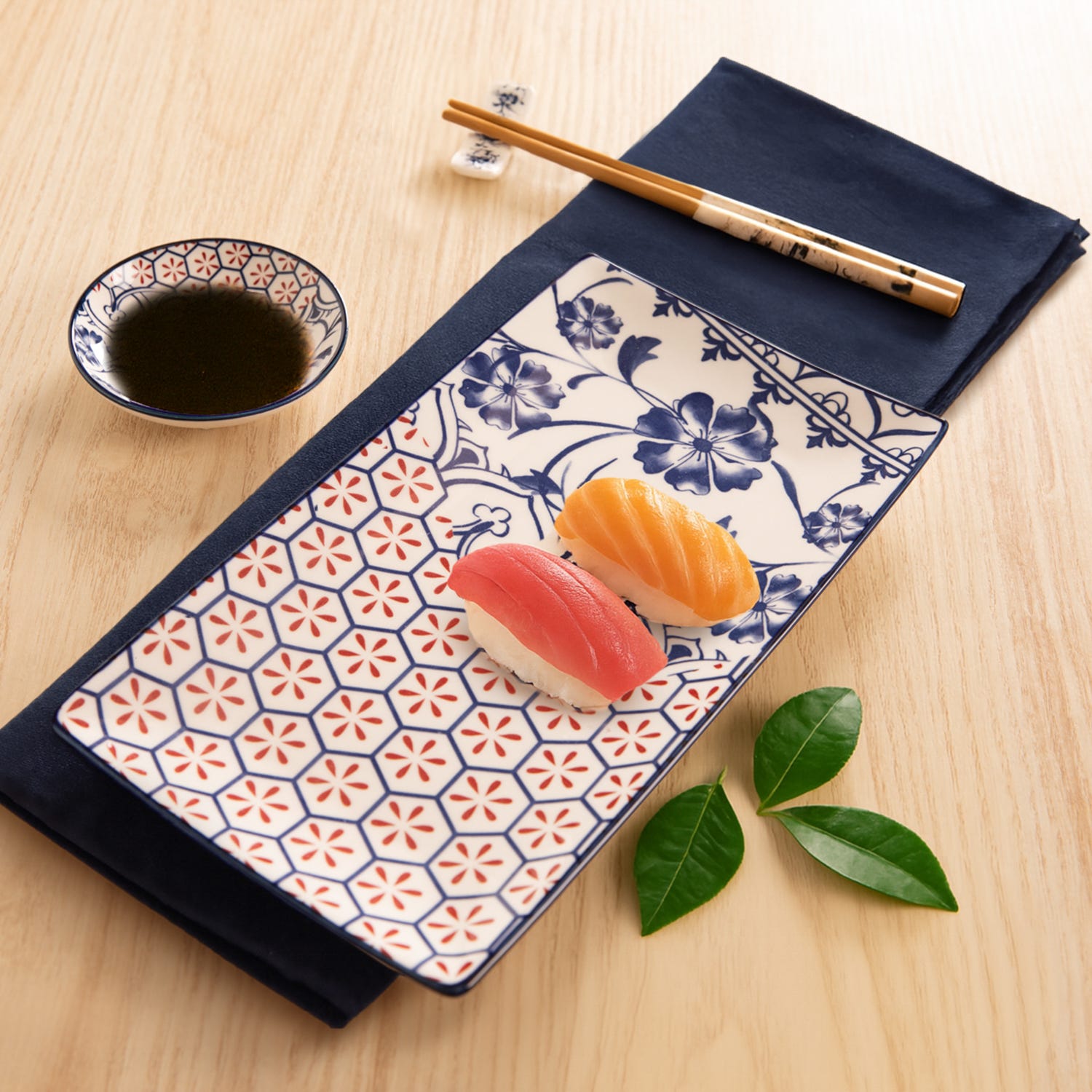 Set sushi 3 pezzi piattino rettangolare 28 cm blu rosso Sushiko