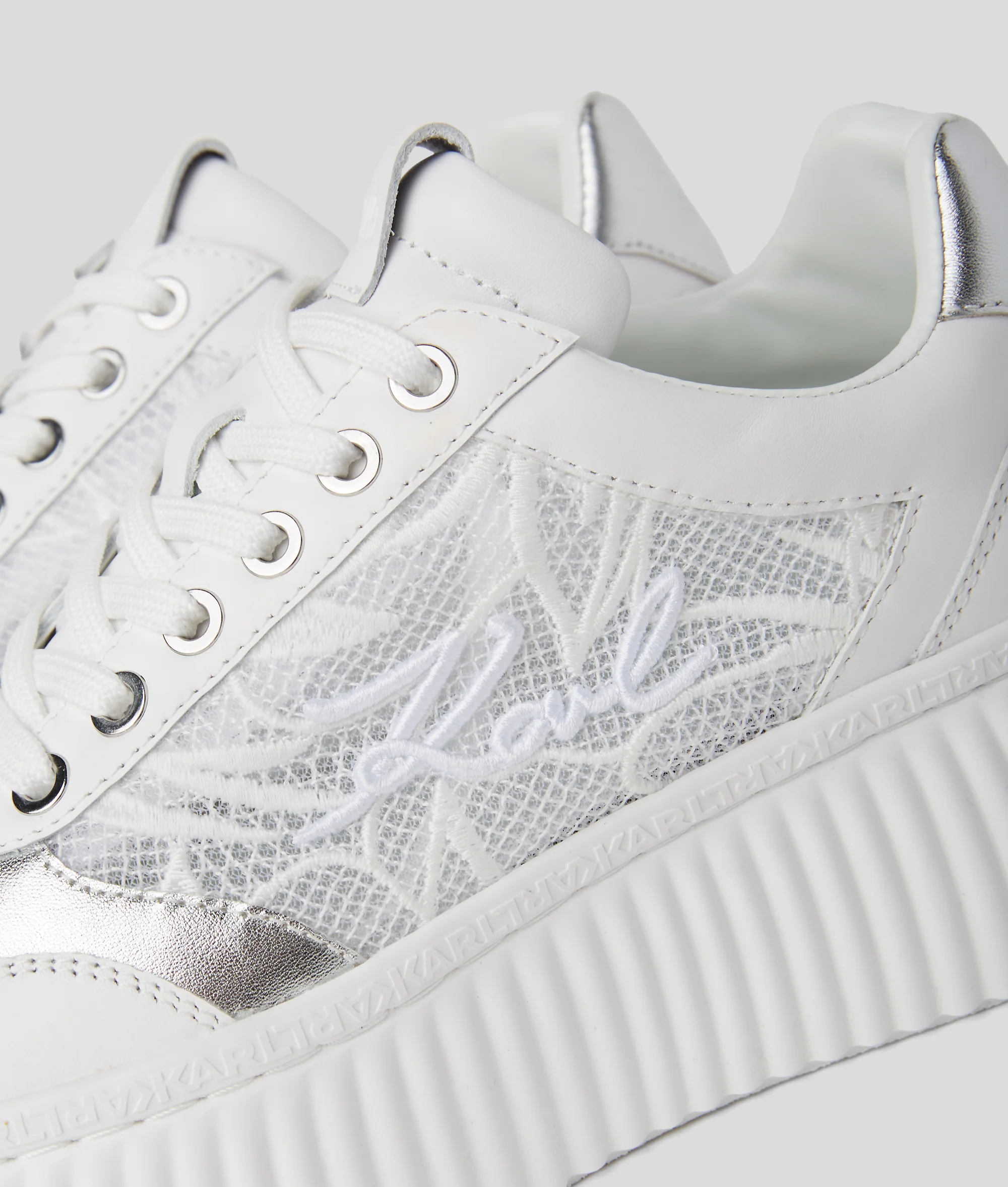 Baskets signature kreeper orchid
