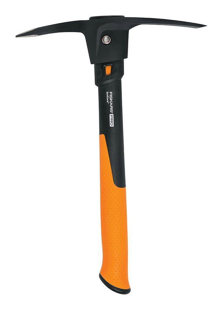 Fiskars Pro IsoCore 14-in 1.5-lb Hand Pick/Mattock, Wooden Shaft
