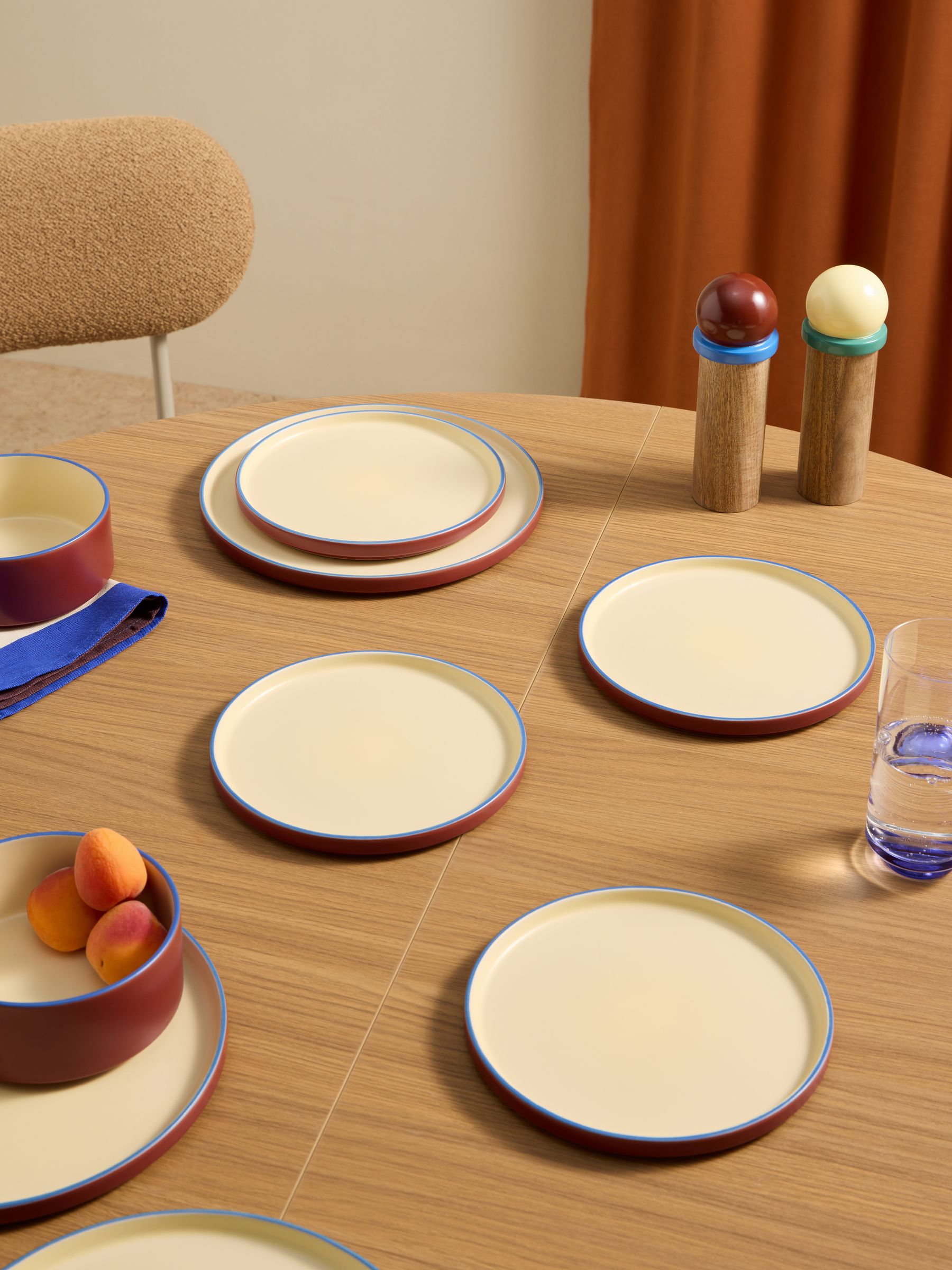 Set of 4 Allesio Side Plates in Brown