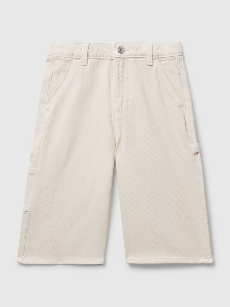 Knee-length trousers in cotton