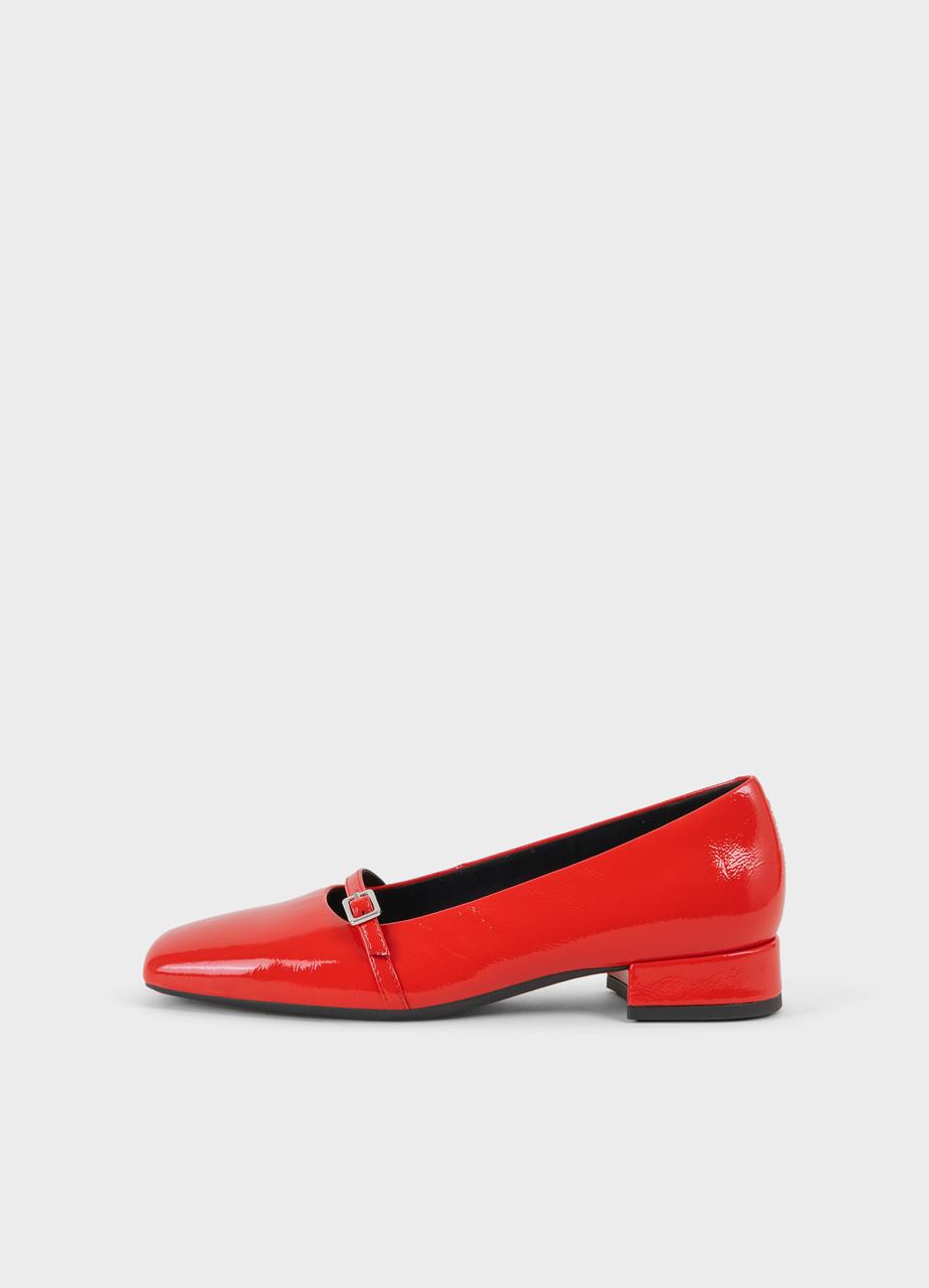 Debbi Pumps