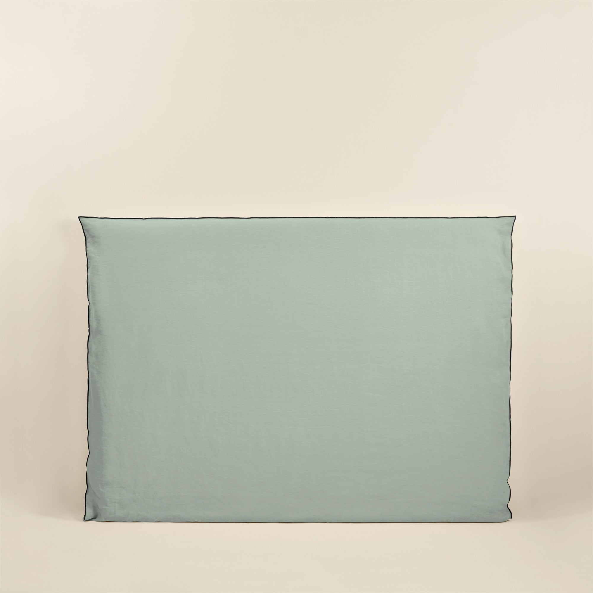 Madura Hoes voor hoofdbord Carlina linde en zwarte hommel 210x134 cm