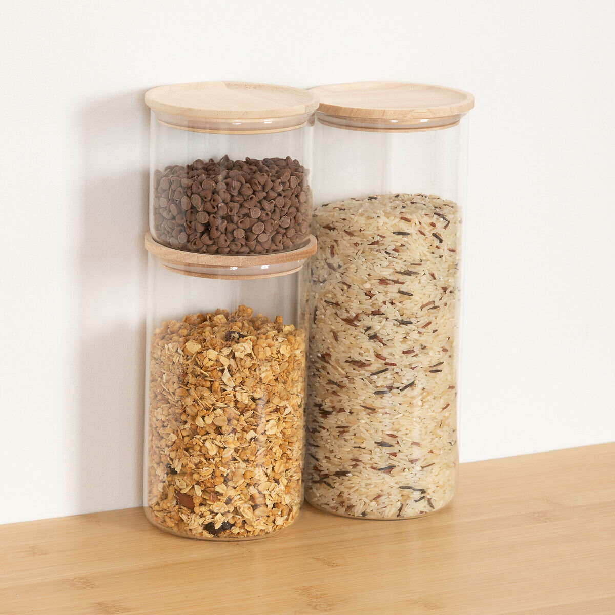 Conjunto de 3 frascos de vidro com tampa em madeira