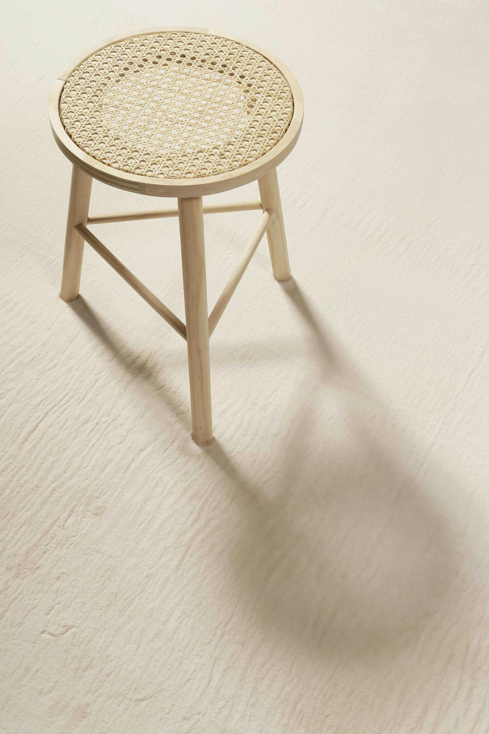 VILLA ROSSO - Tapis rond tufté mèches rases (15 mm) écru 120 D