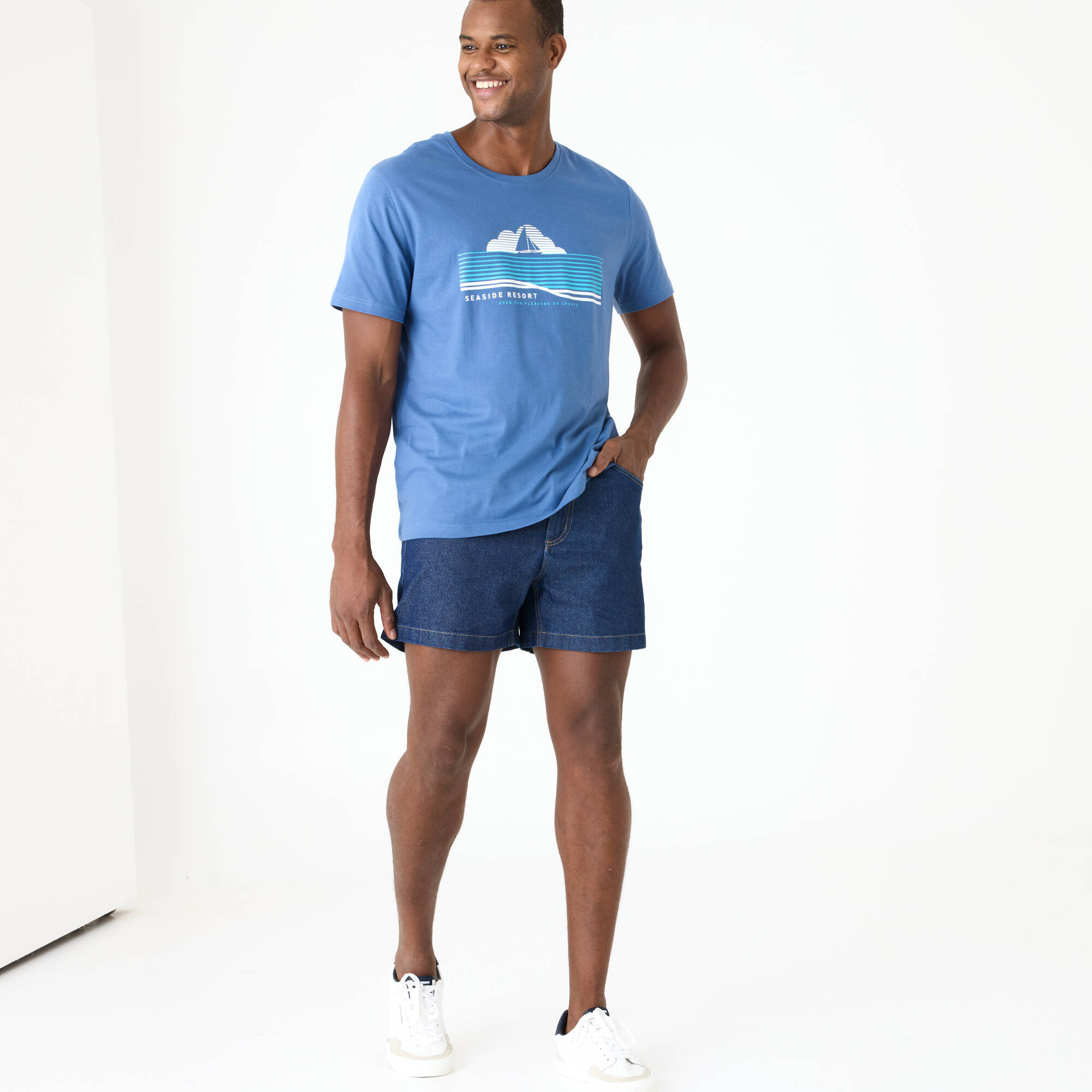 T-shirt col rond motif placé manches courtes