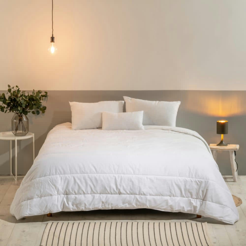 ULTRA-LÉGÈRE - Couette Ultra légère 200x200cm 150g/m2 textile rafraichissant COOL'IN®