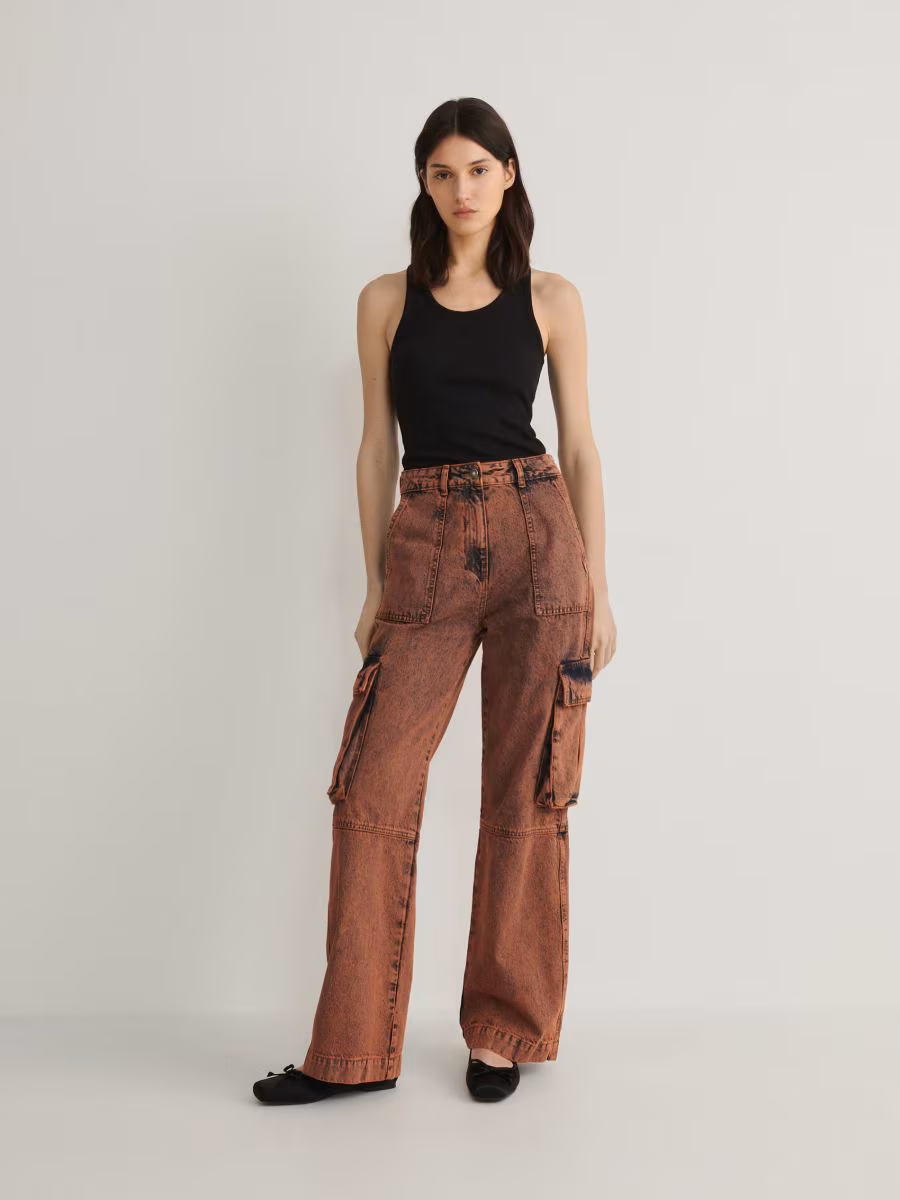 Jeans With Cargo Pockets