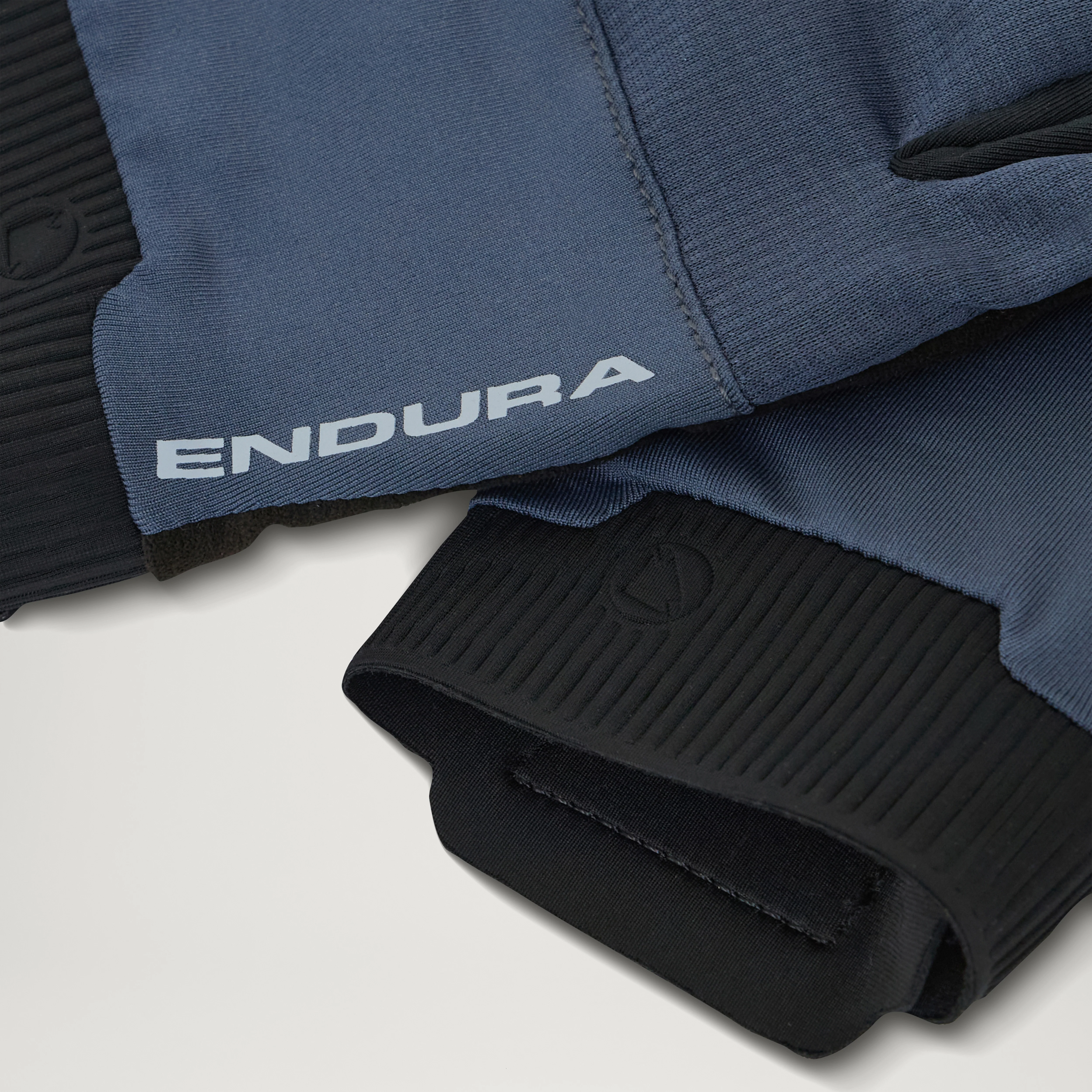 Loop Full Finger Gloves - Carbon Grey