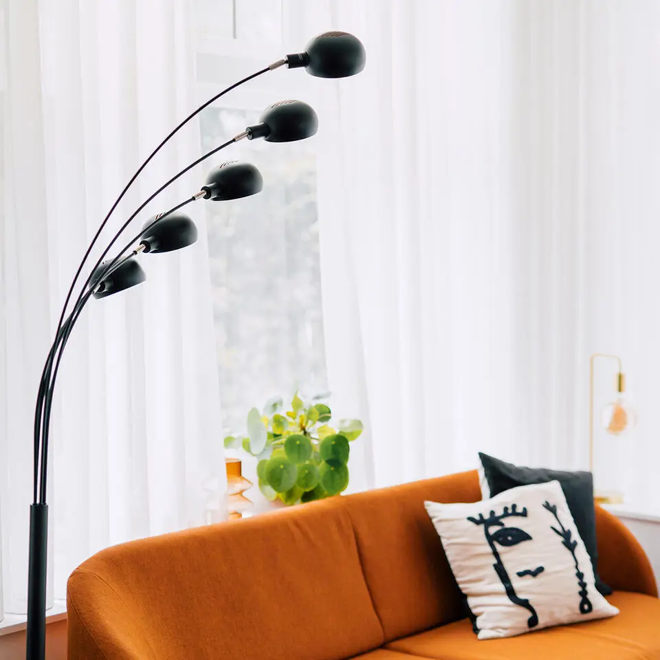 Qazqa vloerlamp sixties goudkleurig e14