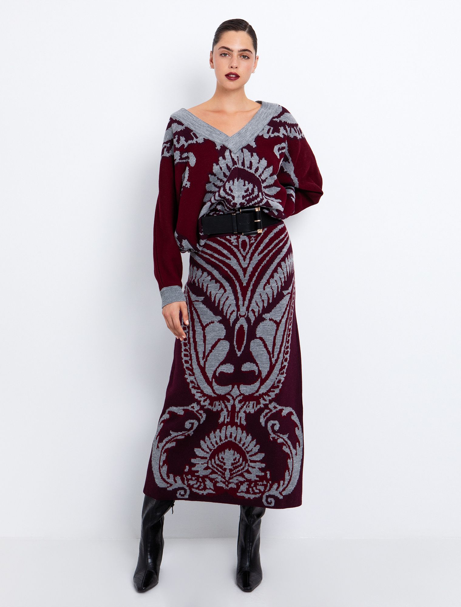 Πουλόβερ με abstract τύπωμα