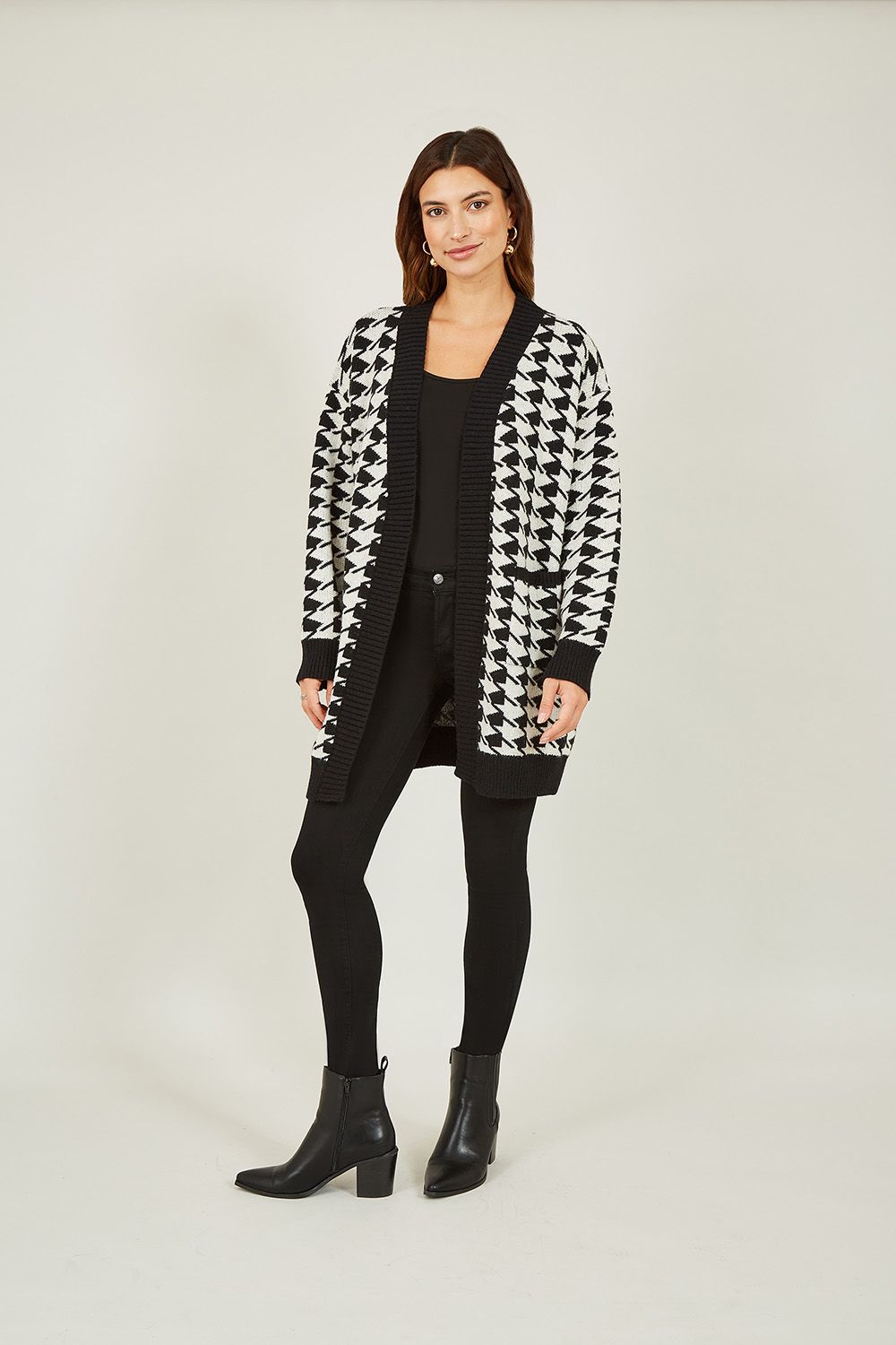 Yumi Black Dogtooth Intarsia Knit Long Cardigan