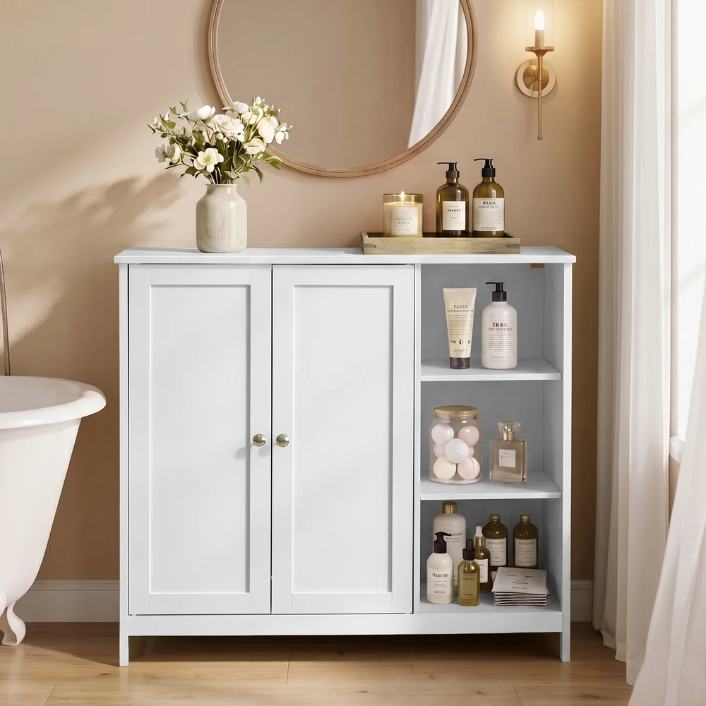 Meuble de salle de bain avec portes et compartiments ouverts