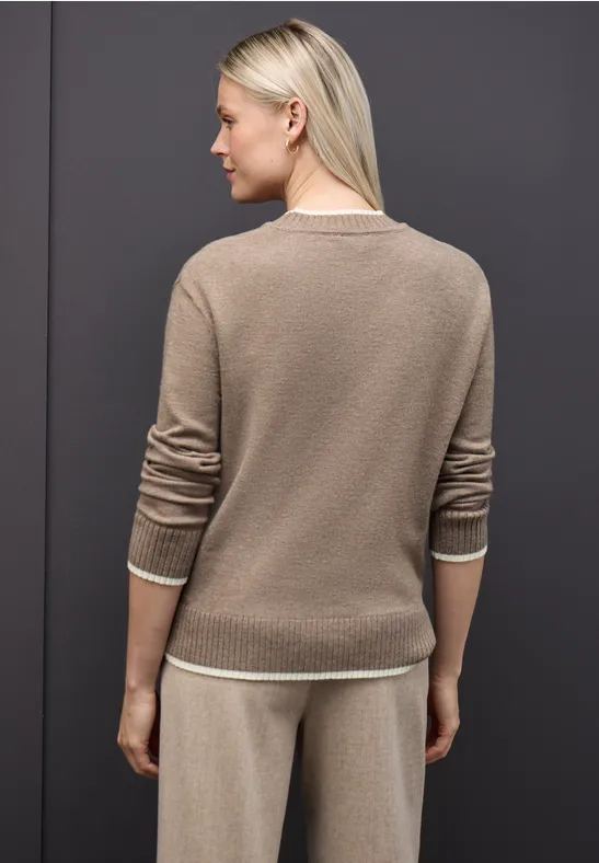 Pullover mit Kontrastdetails