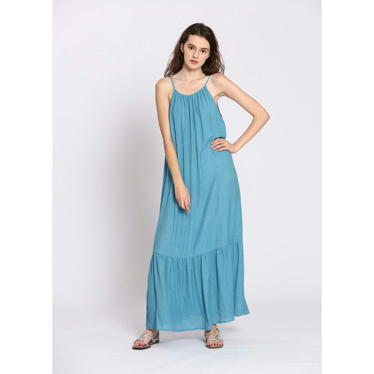 Robe longue à fines bretelles
