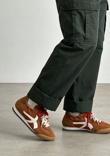 Cognac suède sneakers met dubbele veters