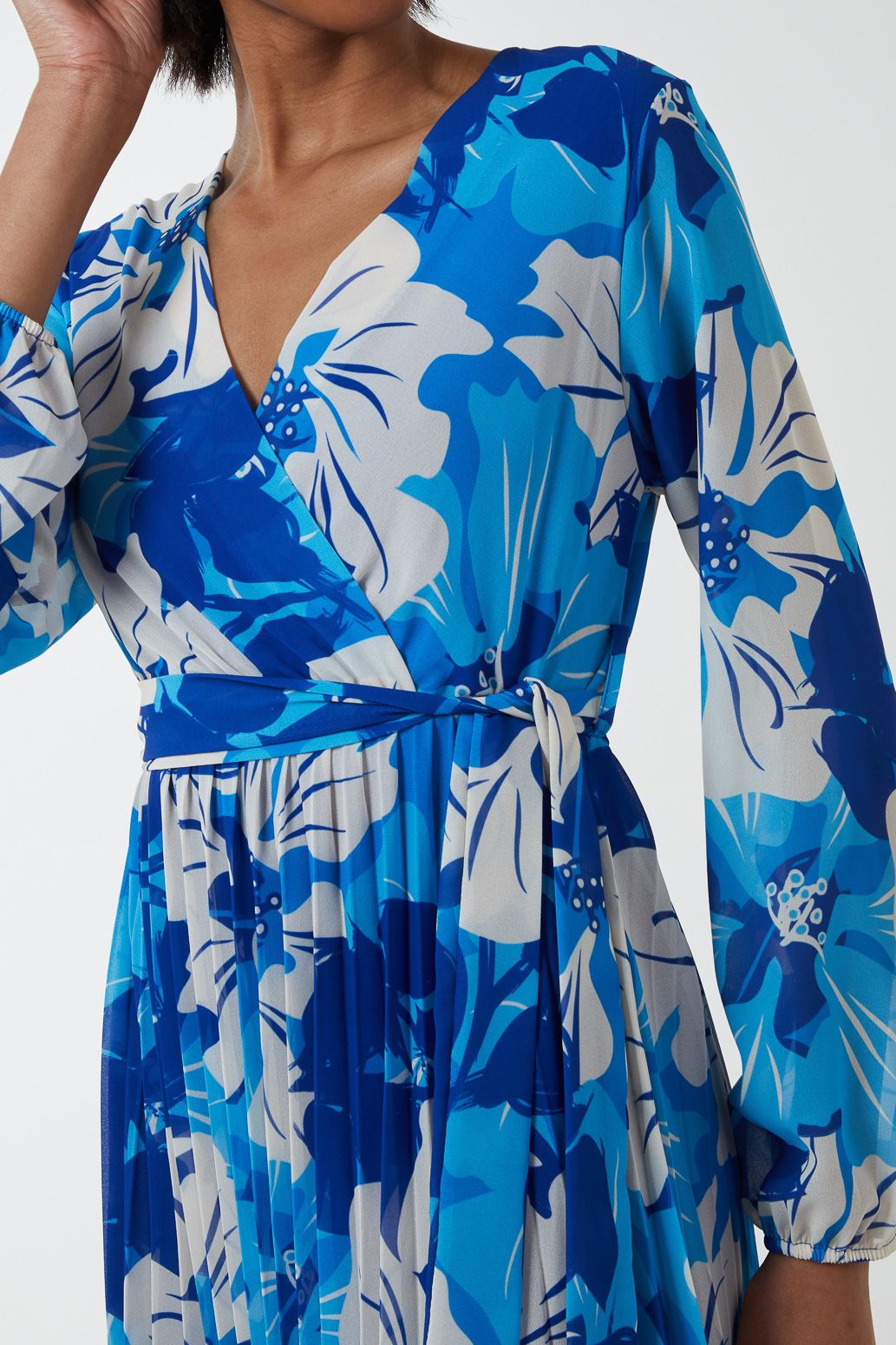 Blue Vanilla Floral Sketch Print Dress
