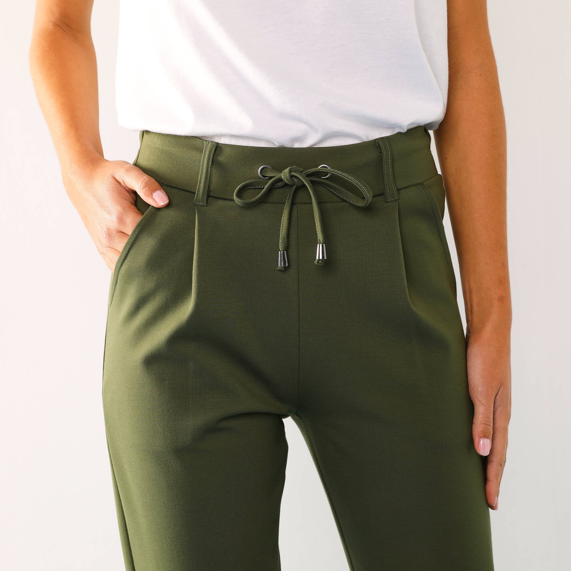 Pantalon chino uni, maille milano